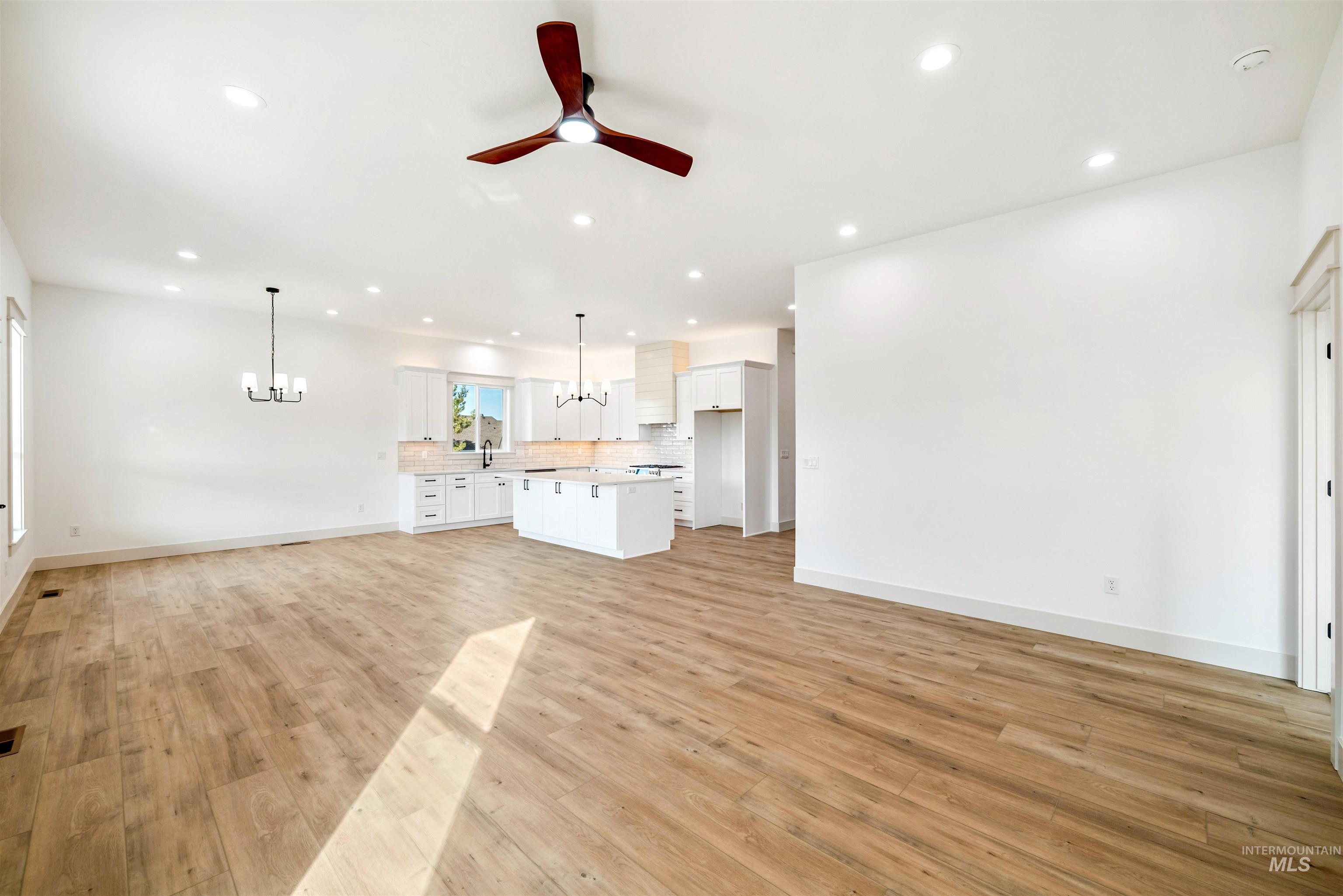 438 E Elaine Ct, Nampa, Idaho 83686, 3 Bedrooms, 2.5 Bathrooms, Residential For Sale, Price $749,900, 98966316