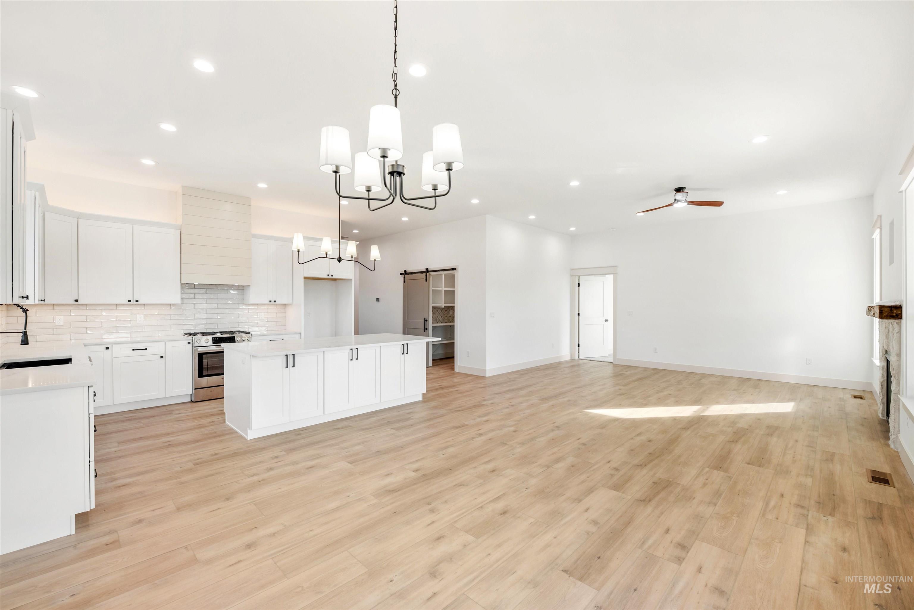 438 E Elaine Ct, Nampa, Idaho 83686, 3 Bedrooms, 2.5 Bathrooms, Residential For Sale, Price $749,900, 98966316