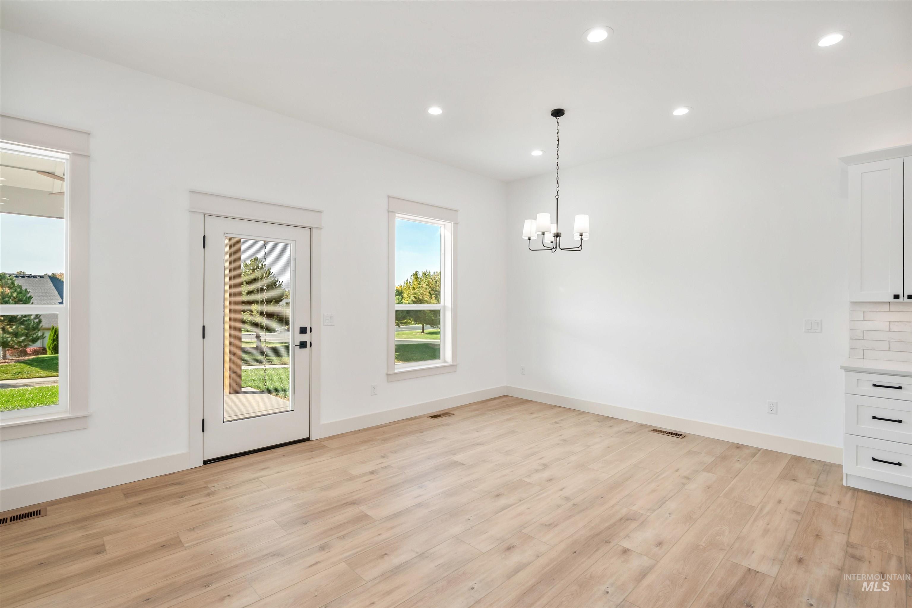 438 E Elaine Ct, Nampa, Idaho 83686, 3 Bedrooms, 2.5 Bathrooms, Residential For Sale, Price $749,900, 98966316