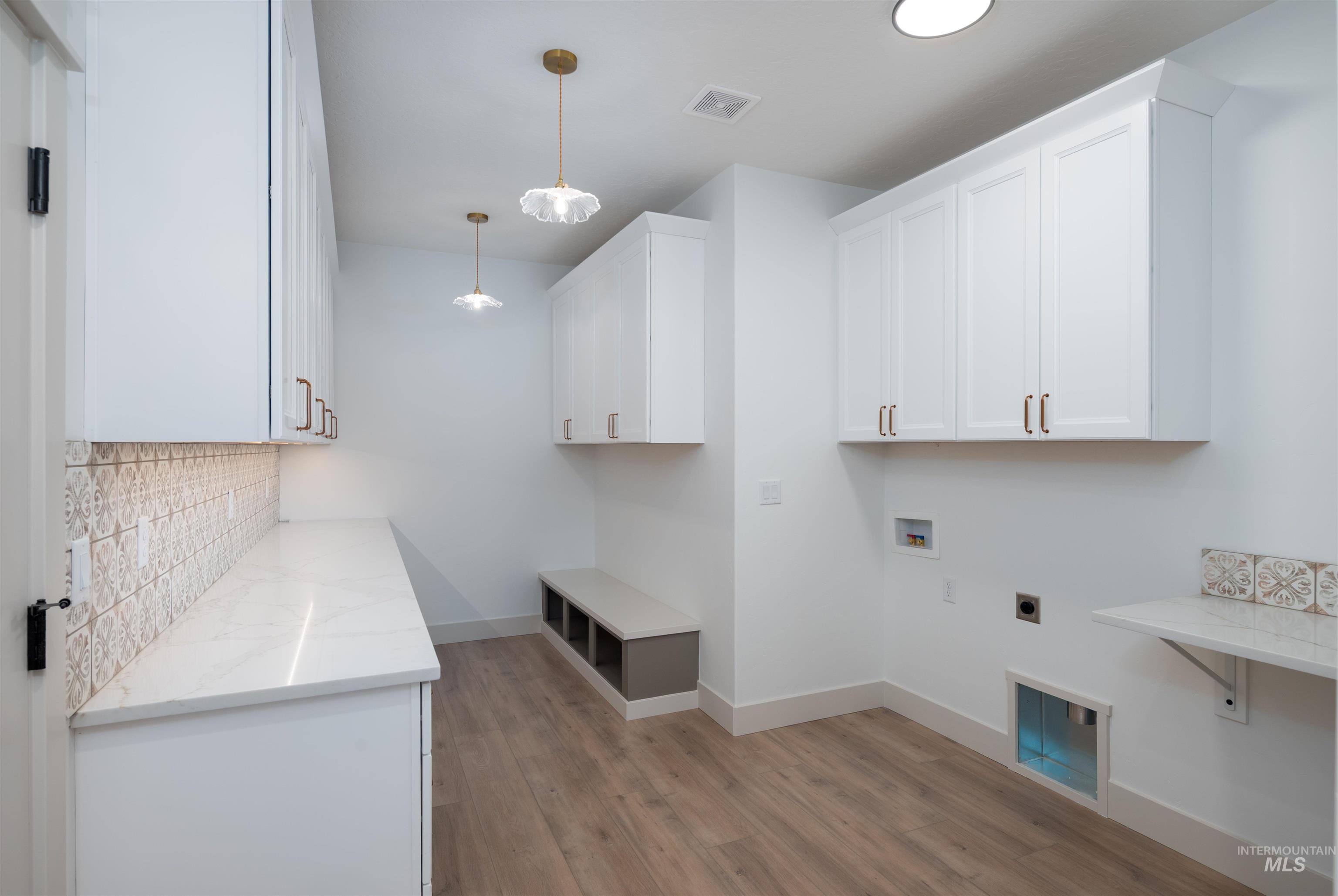 438 E Elaine Ct, Nampa, Idaho 83686, 3 Bedrooms, 2.5 Bathrooms, Residential For Sale, Price $749,900, 98966316