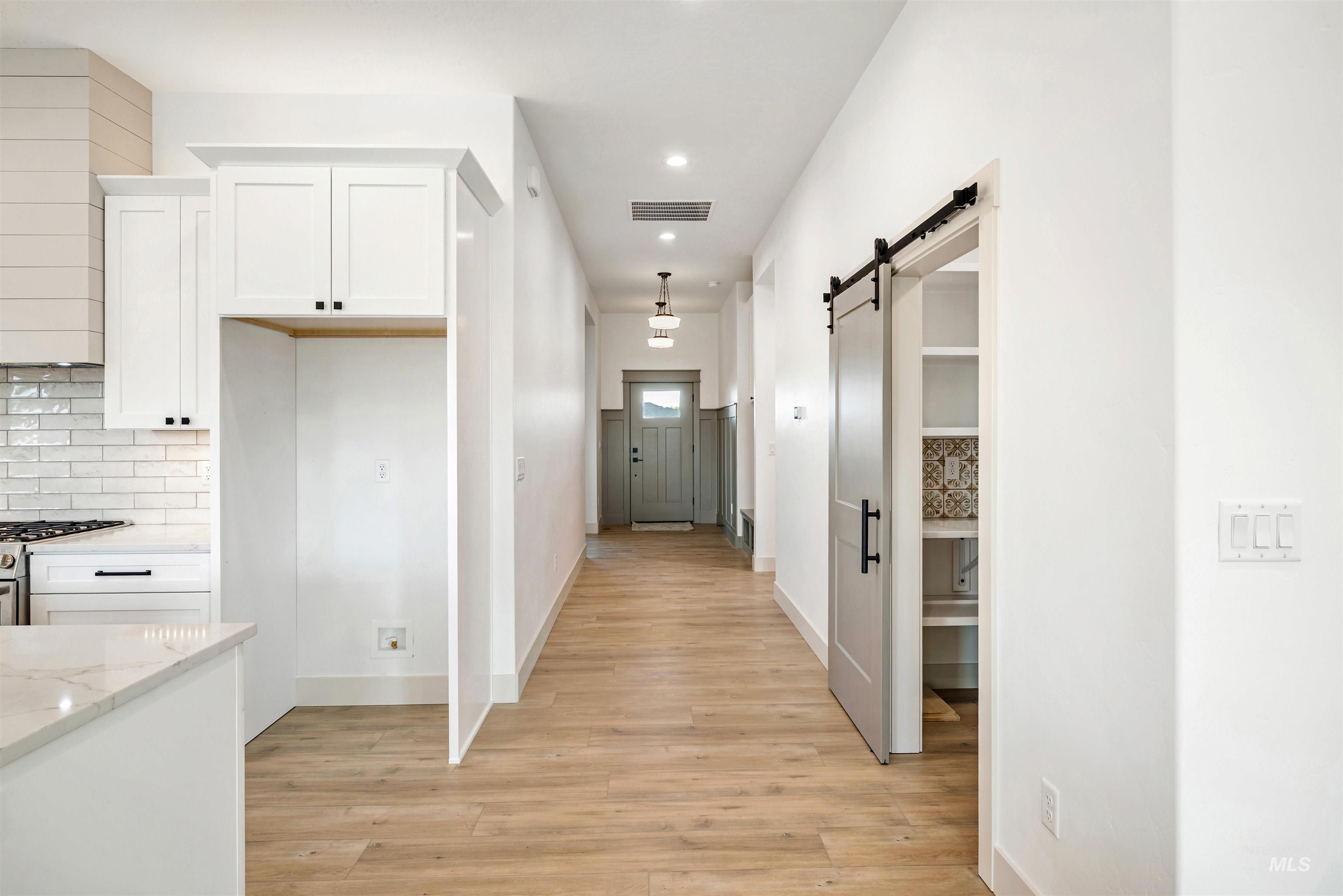 438 E Elaine Ct, Nampa, Idaho 83686, 3 Bedrooms, 2.5 Bathrooms, Residential For Sale, Price $749,900, 98966316