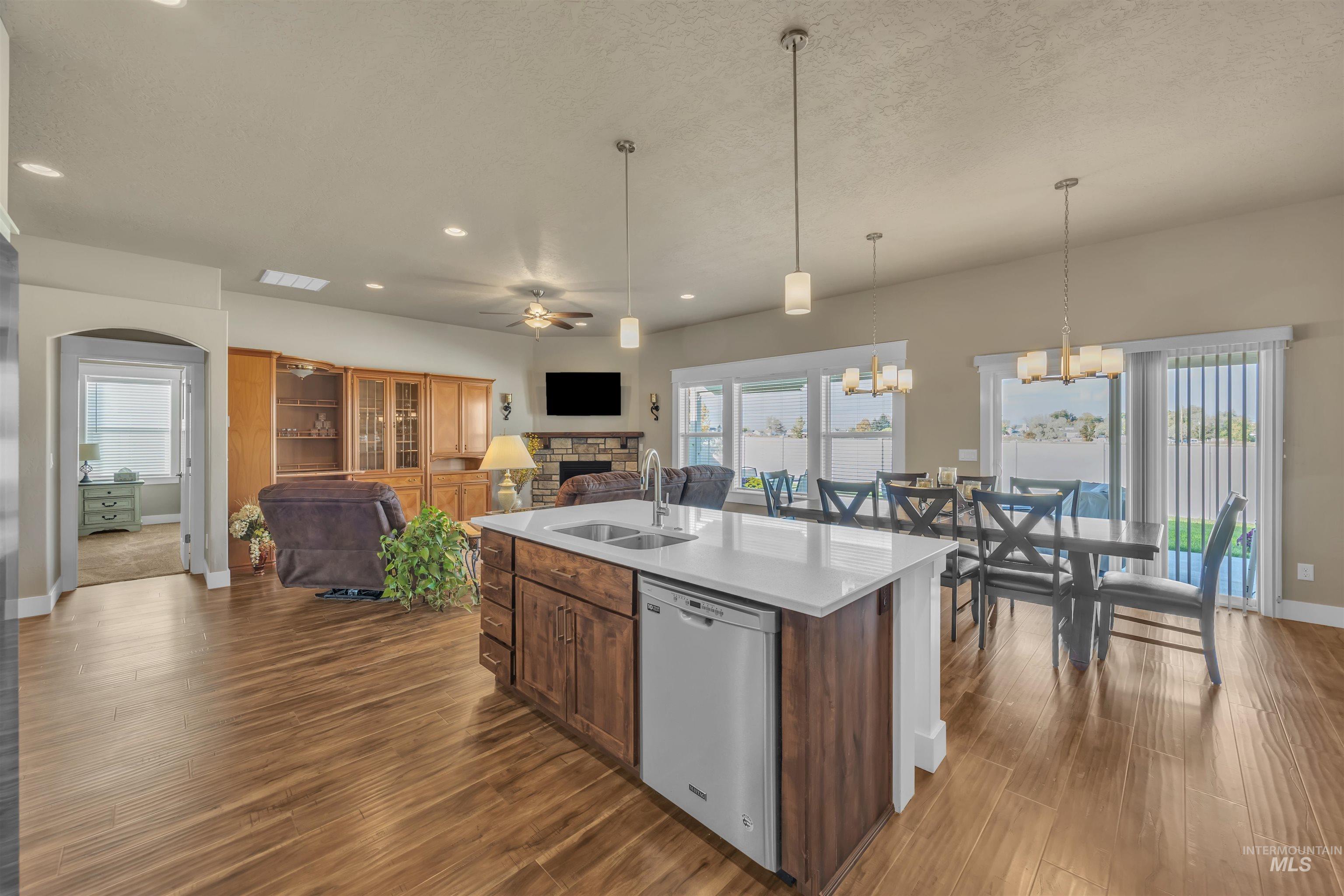 225 Appalachian Street, Caldwell, Idaho 83607-5559, 4 Bedrooms, 2.5 Bathrooms, Residential For Sale, Price $547,500, 98966328