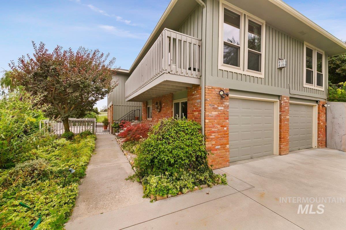 2125 W Aspen Cove Drive, Meridian, Idaho 83642, 4 Bedrooms, 3 Bathrooms, Residential For Sale, Price $778,000, 98966329