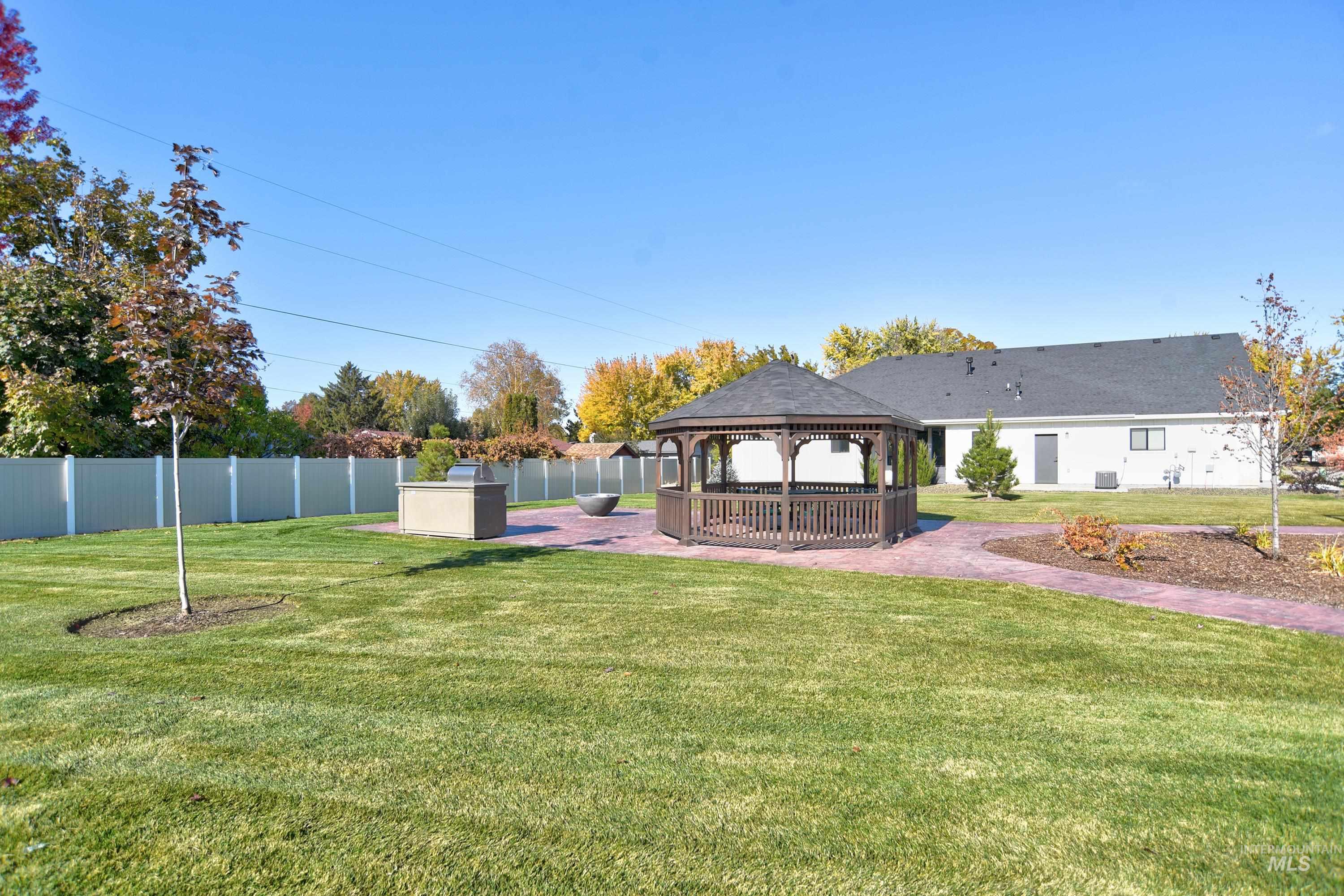 1561 N Parkshire Way, Meridian, Idaho 83642-2598, 3 Bedrooms, 2 Bathrooms, Residential For Sale, Price $584,900, 98966333