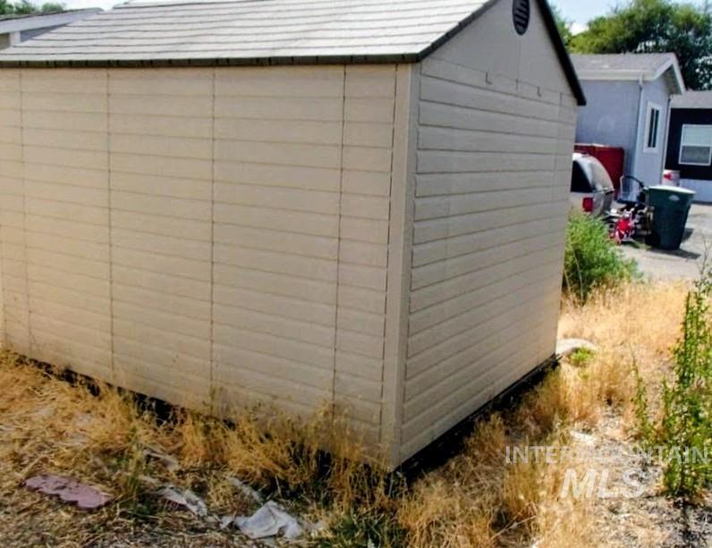 100 NW 16th St, Fruitland, Idaho 83619, 3 Bedrooms, 2 Bathrooms, Residential For Sale, Price $95,000, 98966338