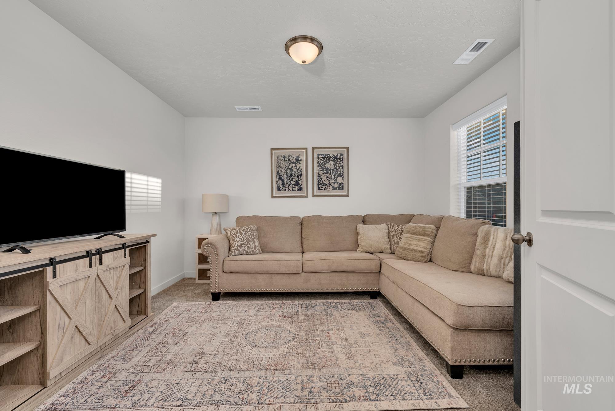 19228 Ralston Way, Caldwell, Idaho 83605, 6 Bedrooms, 3 Bathrooms, Residential For Sale, Price $530,000, 98966341