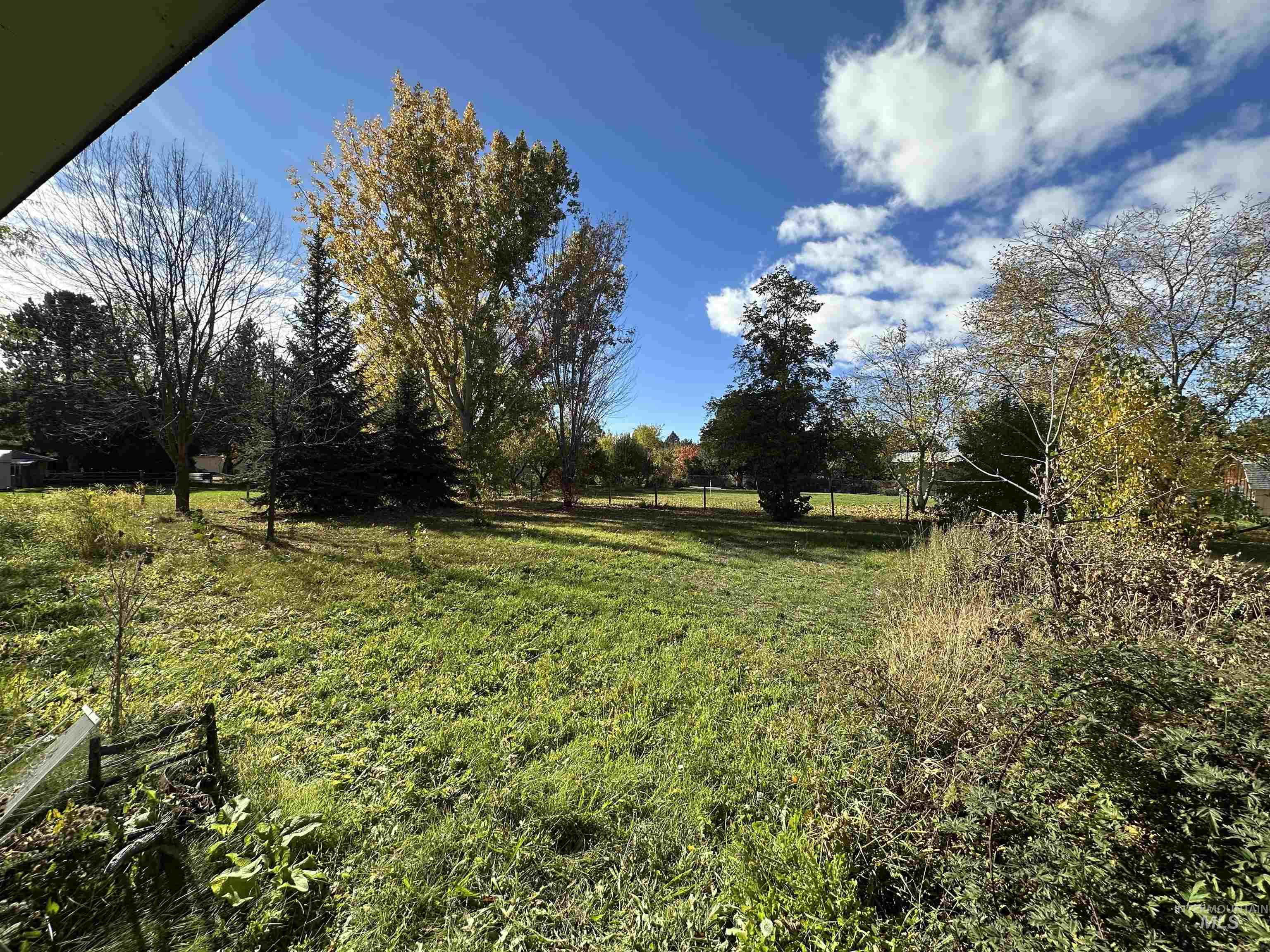 View of yard featuring a rural view