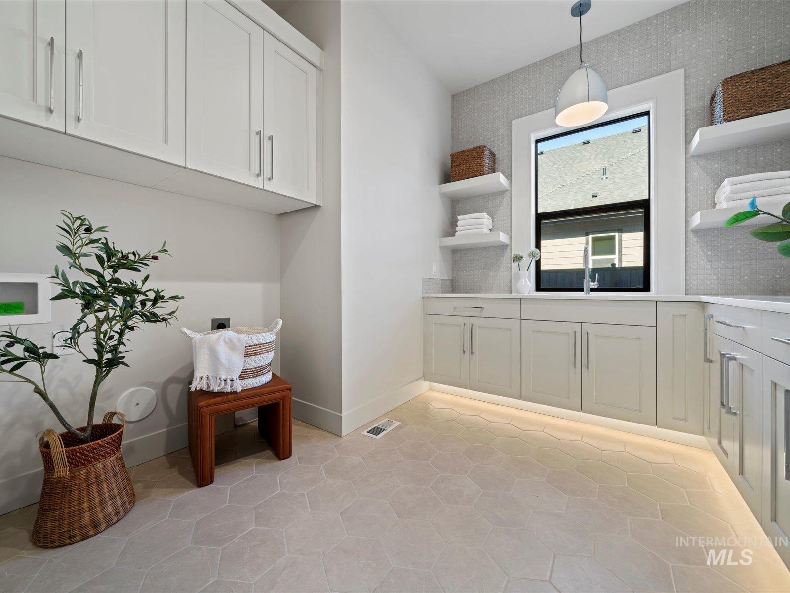 2078 W Annadale Ave, Eagle, Idaho 83616, 4 Bedrooms, 3.5 Bathrooms, Residential For Sale, Price $1,529,900, 98966348