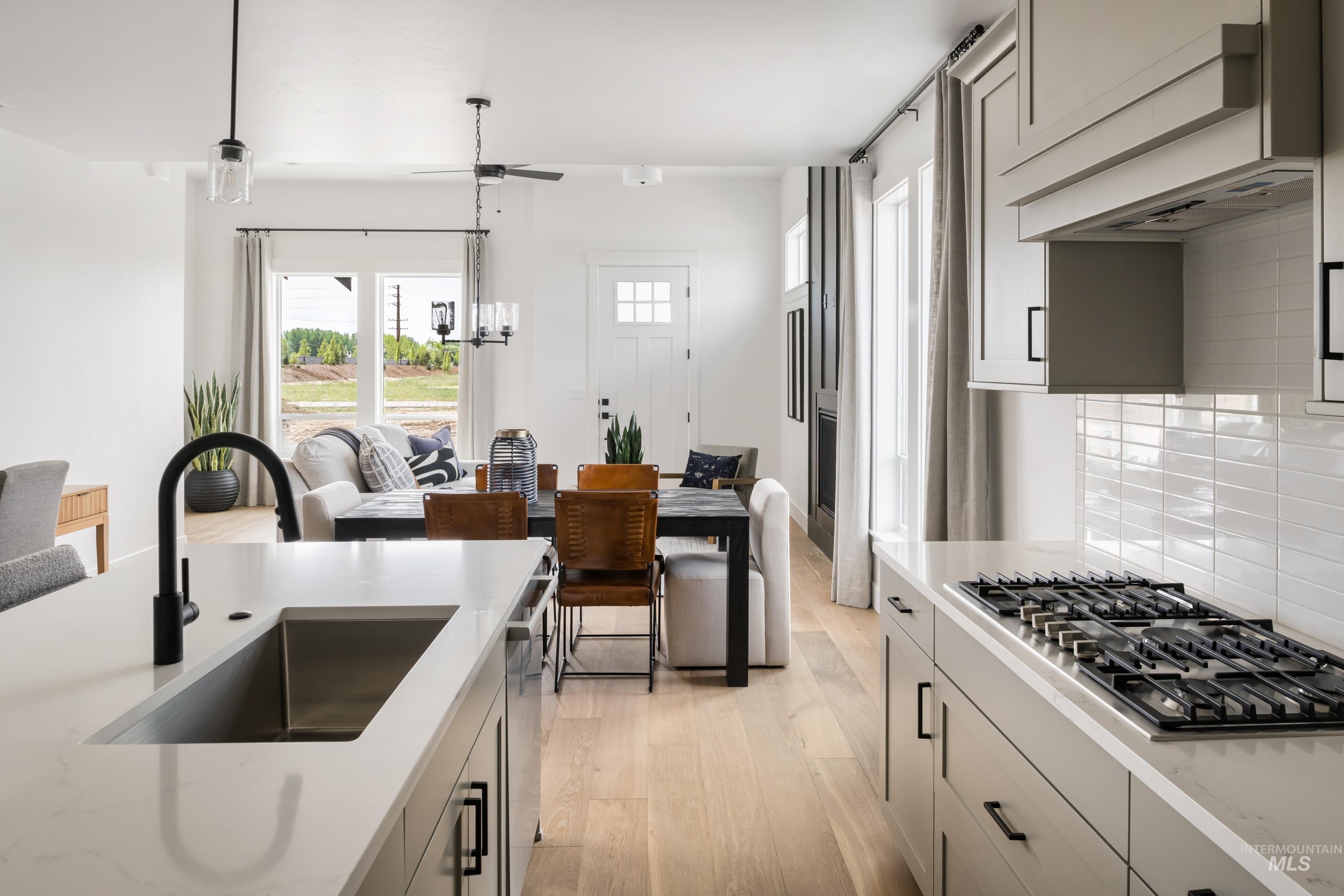 2013 W Freya Ct, Eagle, Idaho 83616, 3 Bedrooms, 2.5 Bathrooms, Residential For Sale, Price $499,900, 98966351