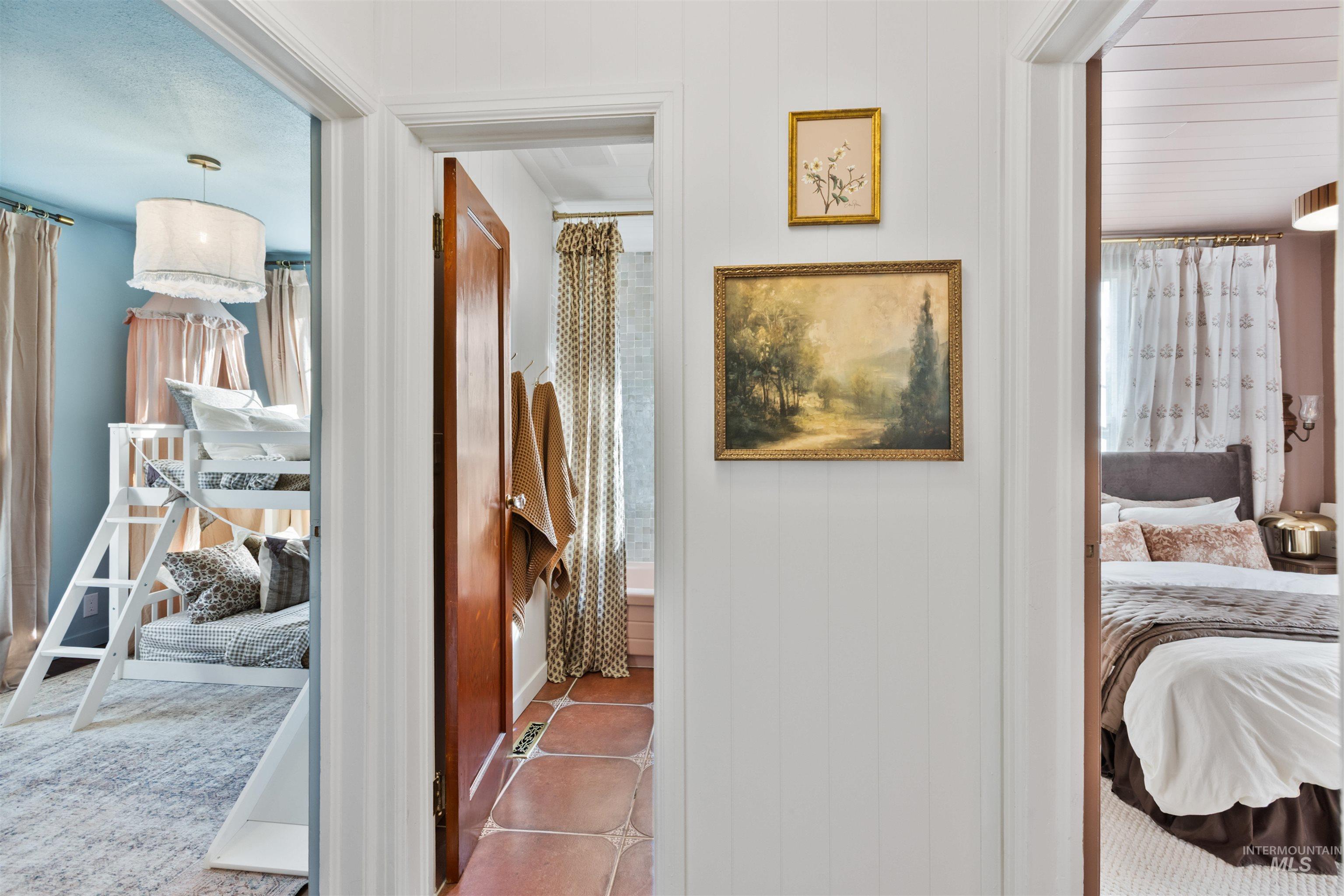 2203 S 10th Ave, Caldwell, Idaho 83605, 2 Bedrooms, 1 Bathroom, Residential For Sale, Price $349,900, 98966355