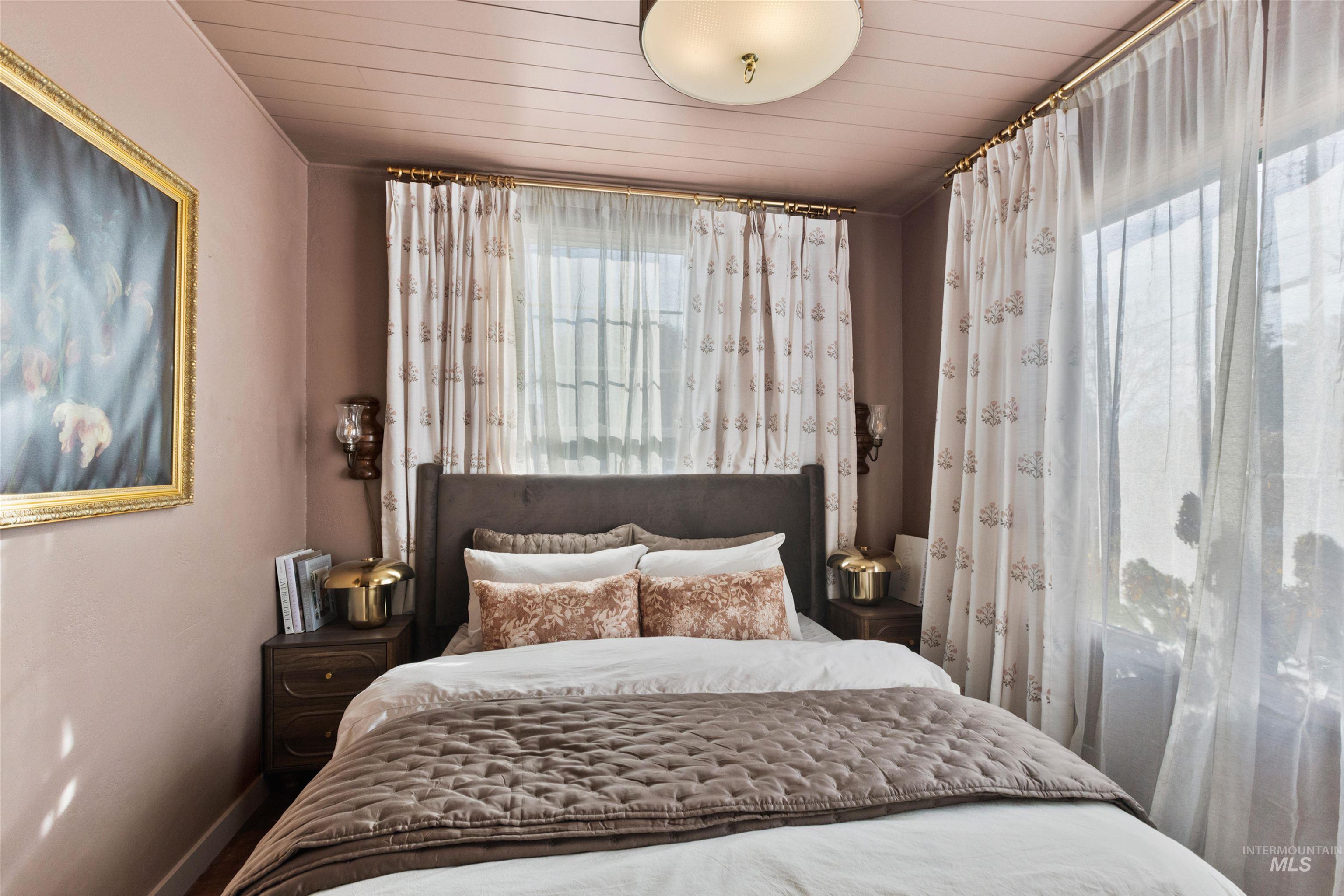 2203 S 10th Ave, Caldwell, Idaho 83605, 2 Bedrooms, 1 Bathroom, Residential For Sale, Price $349,900, 98966355