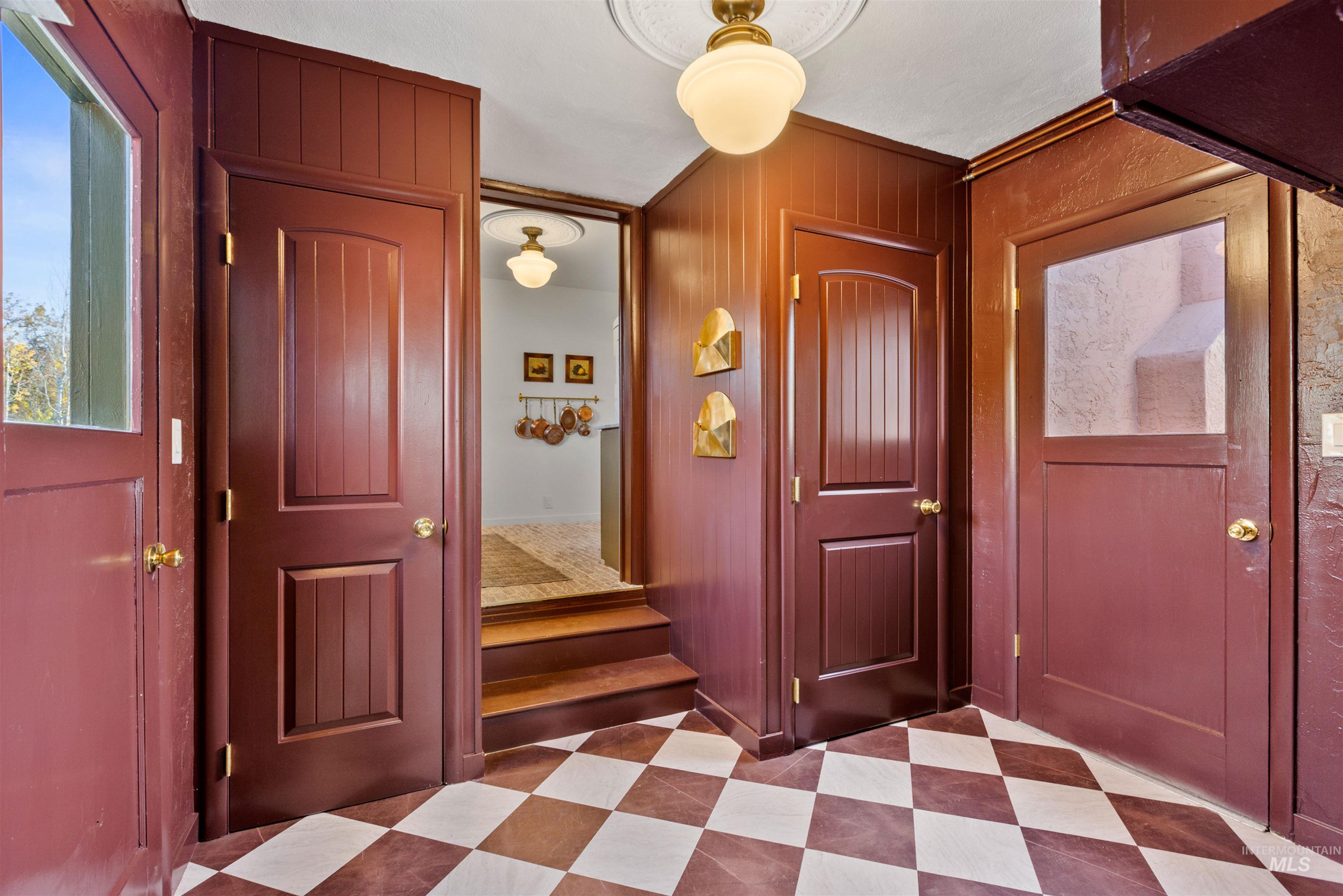 2203 S 10th Ave, Caldwell, Idaho 83605, 2 Bedrooms, 1 Bathroom, Residential For Sale, Price $349,900, 98966355