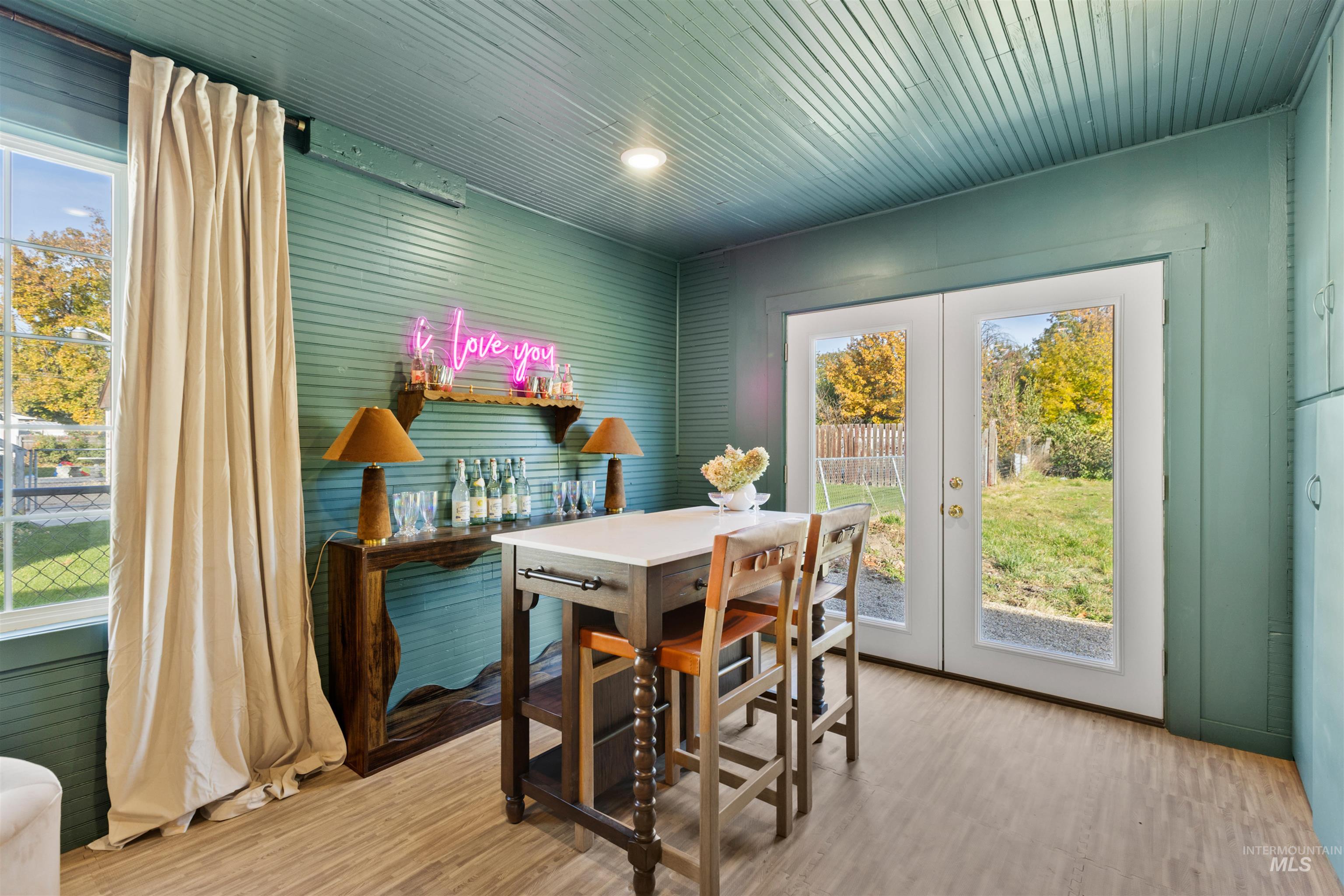 2203 S 10th Ave, Caldwell, Idaho 83605, 2 Bedrooms, 1 Bathroom, Residential For Sale, Price $349,900, 98966355