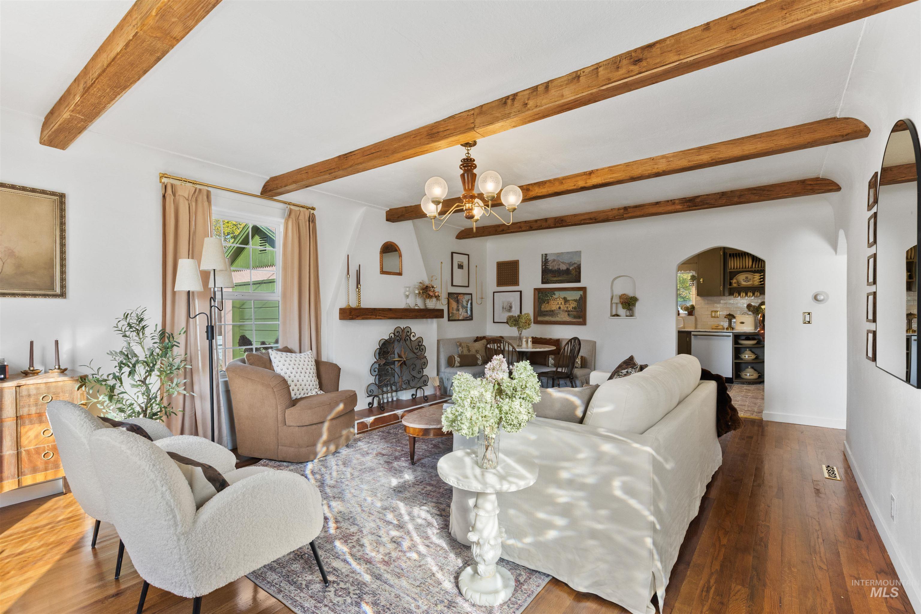 2203 S 10th Ave, Caldwell, Idaho 83605, 2 Bedrooms, 1 Bathroom, Residential For Sale, Price $349,900, 98966355