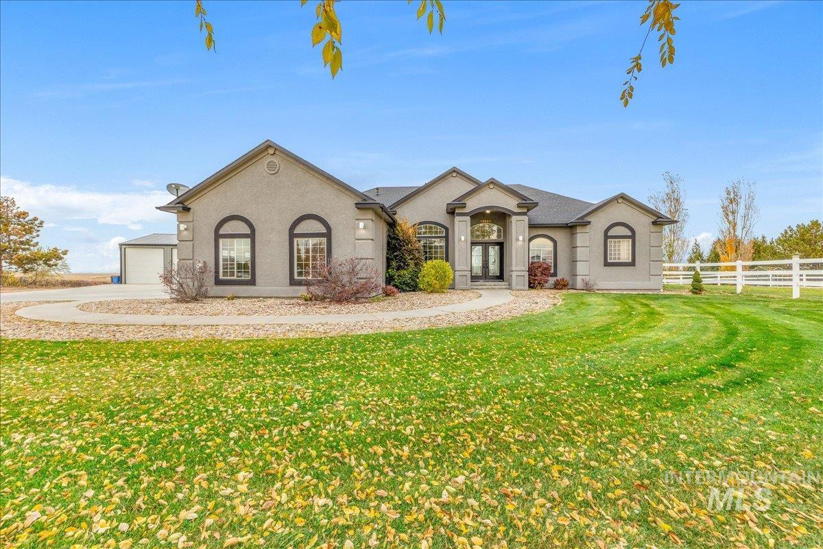 13228 Crescent Dr, Nampa, Idaho 83686, 5 Bedrooms, 3 Bathrooms, Residential For Sale, Price $1,000,000, 98966358