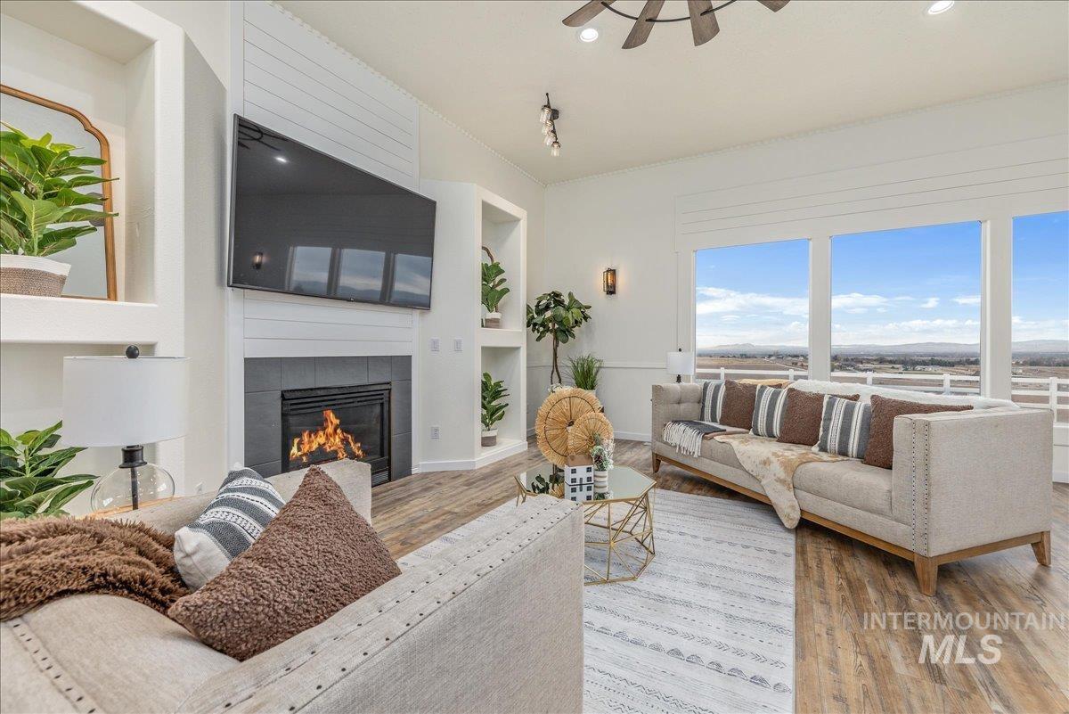 13228 Crescent Dr, Nampa, Idaho 83686, 5 Bedrooms, 3 Bathrooms, Residential For Sale, Price $1,000,000, 98966358