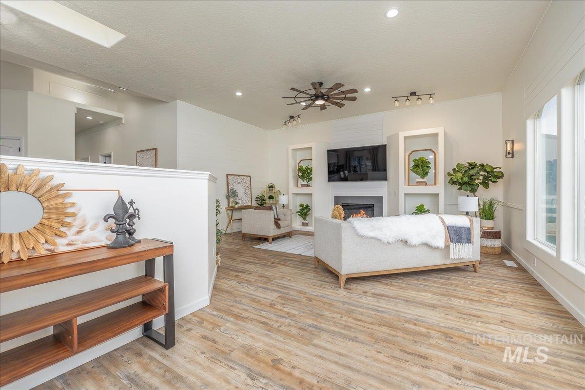 13228 Crescent Dr, Nampa, Idaho 83686, 5 Bedrooms, 3 Bathrooms, Residential For Sale, Price $1,000,000, 98966358