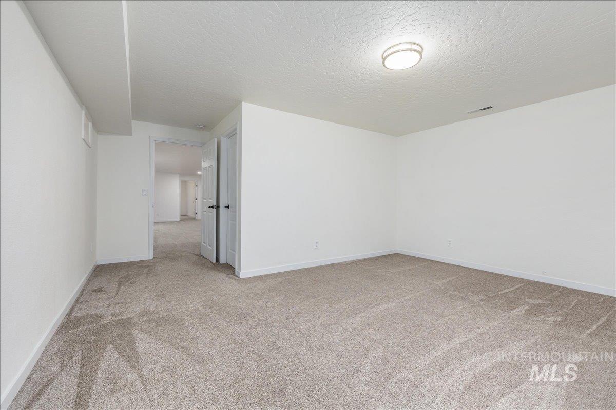 13228 Crescent Dr, Nampa, Idaho 83686, 5 Bedrooms, 3 Bathrooms, Residential For Sale, Price $1,000,000, 98966358