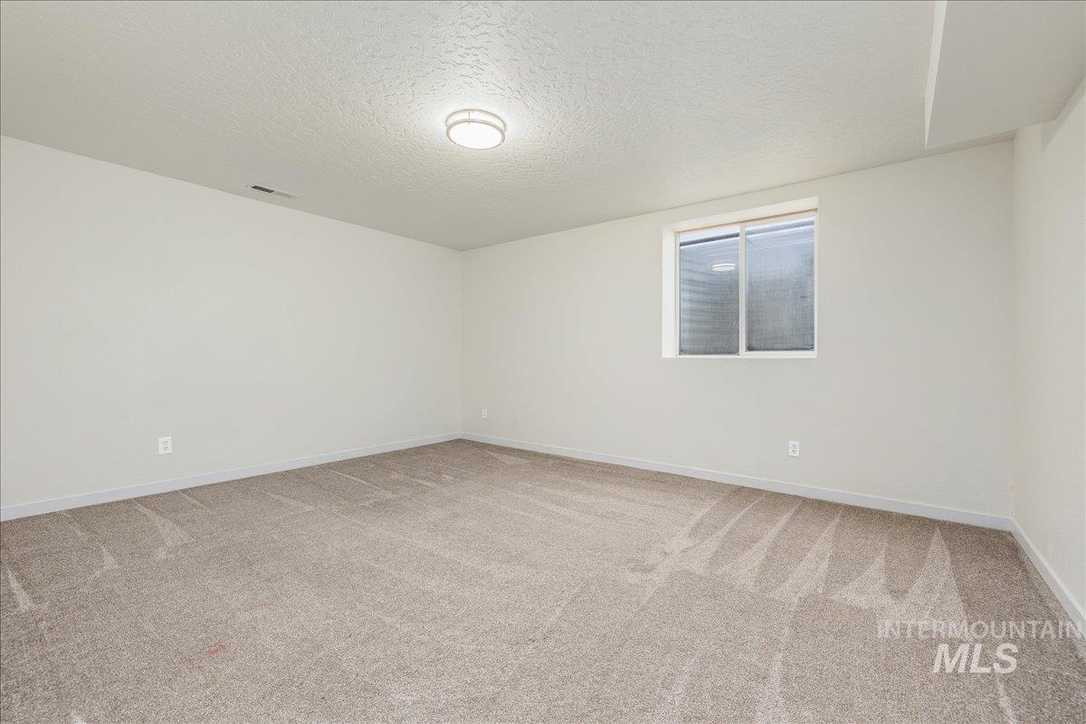 13228 Crescent Dr, Nampa, Idaho 83686, 5 Bedrooms, 3 Bathrooms, Residential For Sale, Price $1,000,000, 98966358