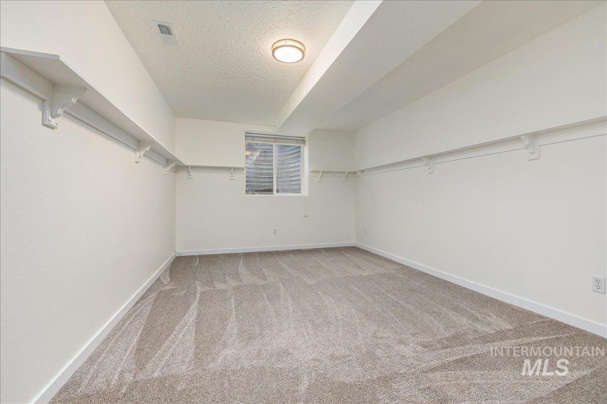 13228 Crescent Dr, Nampa, Idaho 83686, 5 Bedrooms, 3 Bathrooms, Residential For Sale, Price $1,000,000, 98966358