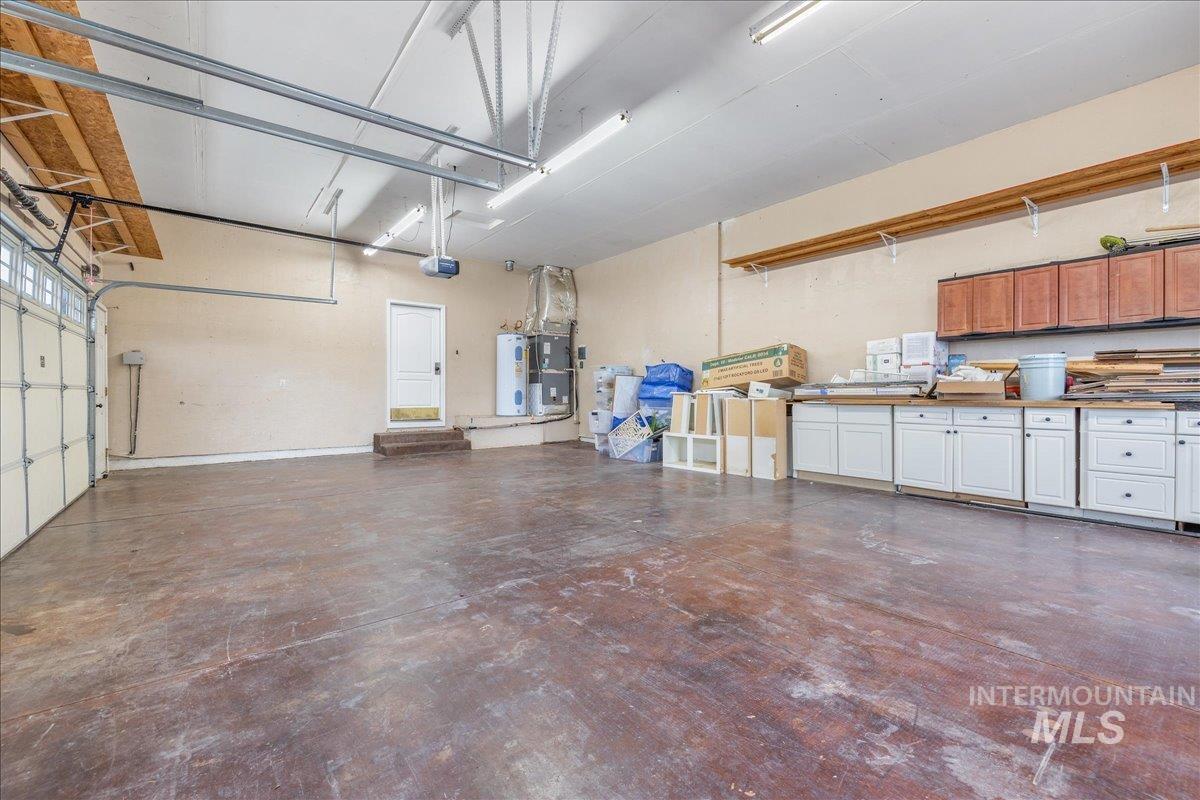 13228 Crescent Dr, Nampa, Idaho 83686, 5 Bedrooms, 3 Bathrooms, Residential For Sale, Price $1,000,000, 98966358