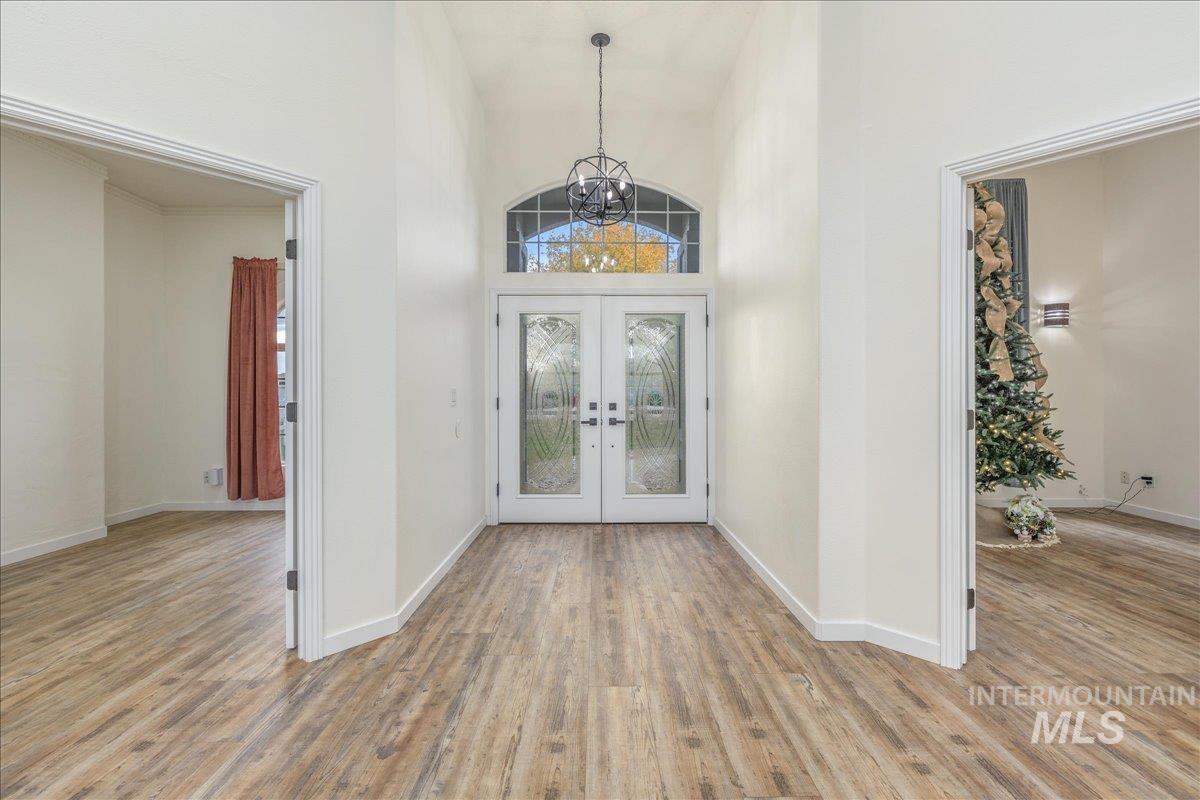 13228 Crescent Dr, Nampa, Idaho 83686, 5 Bedrooms, 3 Bathrooms, Residential For Sale, Price $1,000,000, 98966358