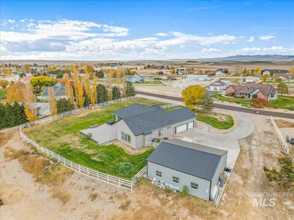 13228 Crescent Dr, Nampa, Idaho 83686, 5 Bedrooms, 3 Bathrooms, Residential For Sale, Price $1,000,000, 98966358