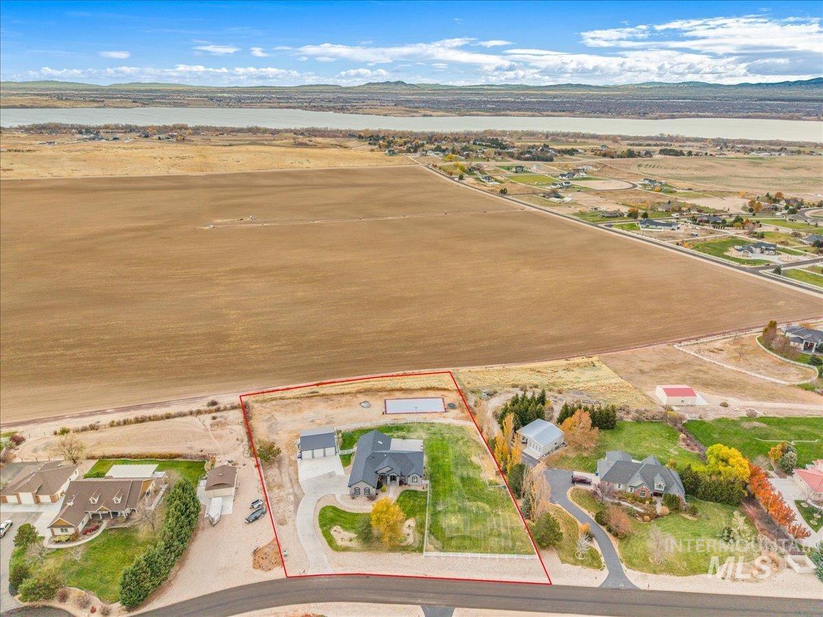13228 Crescent Dr, Nampa, Idaho 83686, 5 Bedrooms, 3 Bathrooms, Residential For Sale, Price $1,000,000, 98966358