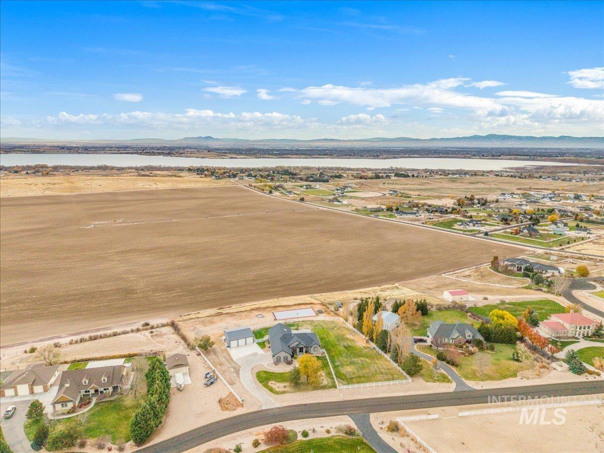 13228 Crescent Dr, Nampa, Idaho 83686, 5 Bedrooms, 3 Bathrooms, Residential For Sale, Price $1,000,000, 98966358