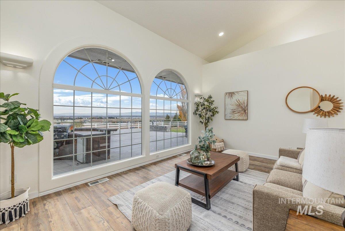 13228 Crescent Dr, Nampa, Idaho 83686, 5 Bedrooms, 3 Bathrooms, Residential For Sale, Price $1,000,000, 98966358