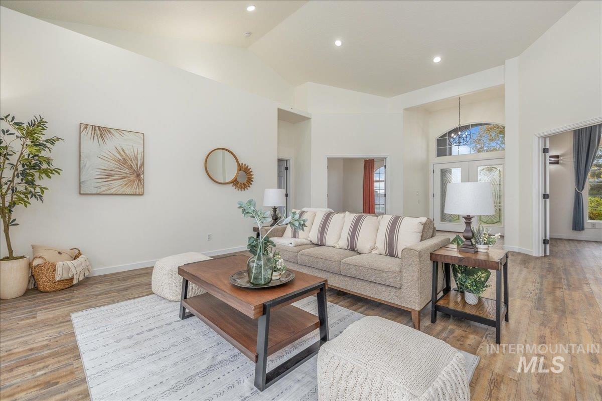 13228 Crescent Dr, Nampa, Idaho 83686, 5 Bedrooms, 3 Bathrooms, Residential For Sale, Price $1,000,000, 98966358