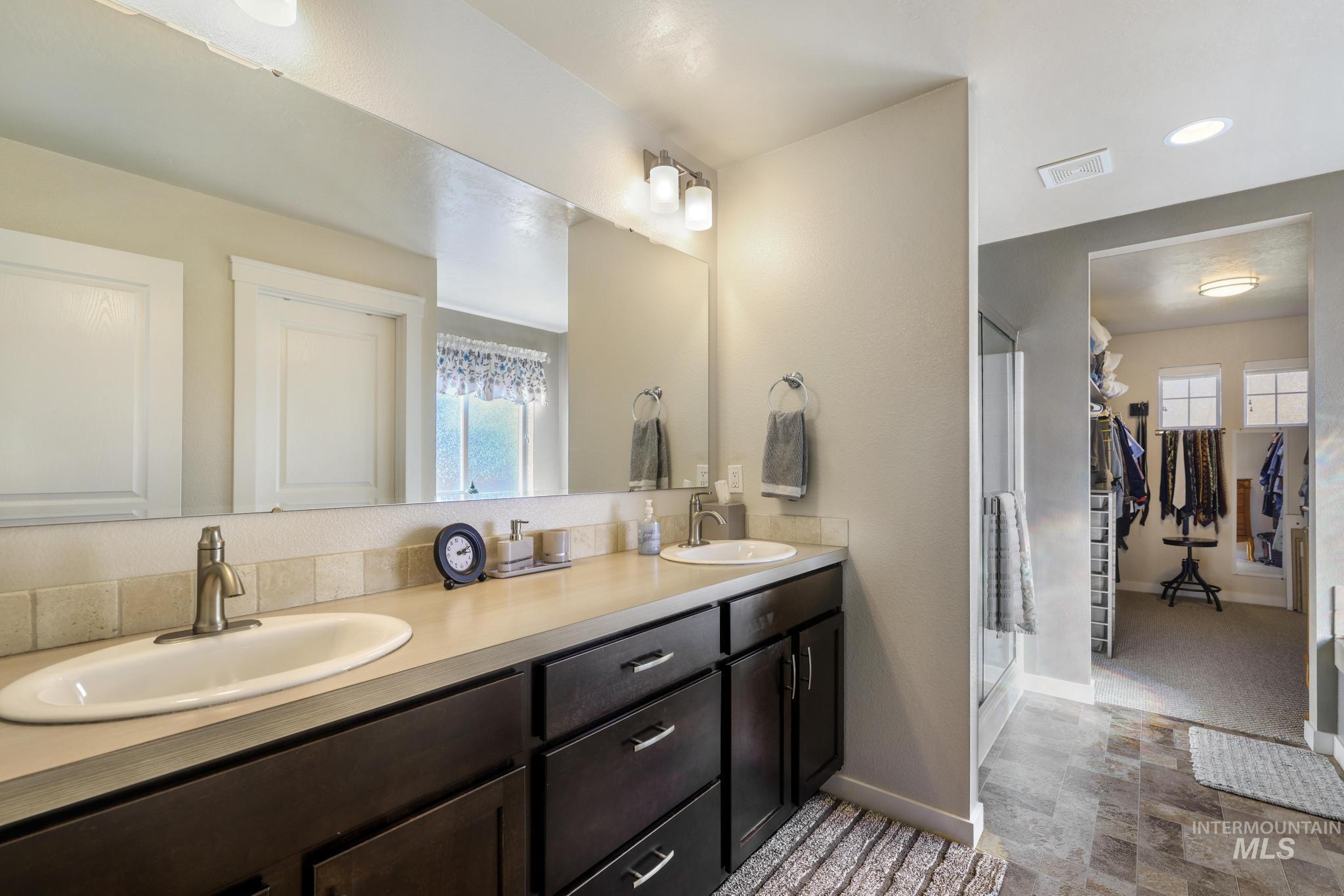 1999 Moose St., Twin Falls, Idaho 83301, 4 Bedrooms, 2 Bathrooms, Residential For Sale, Price $580,000, 98966359