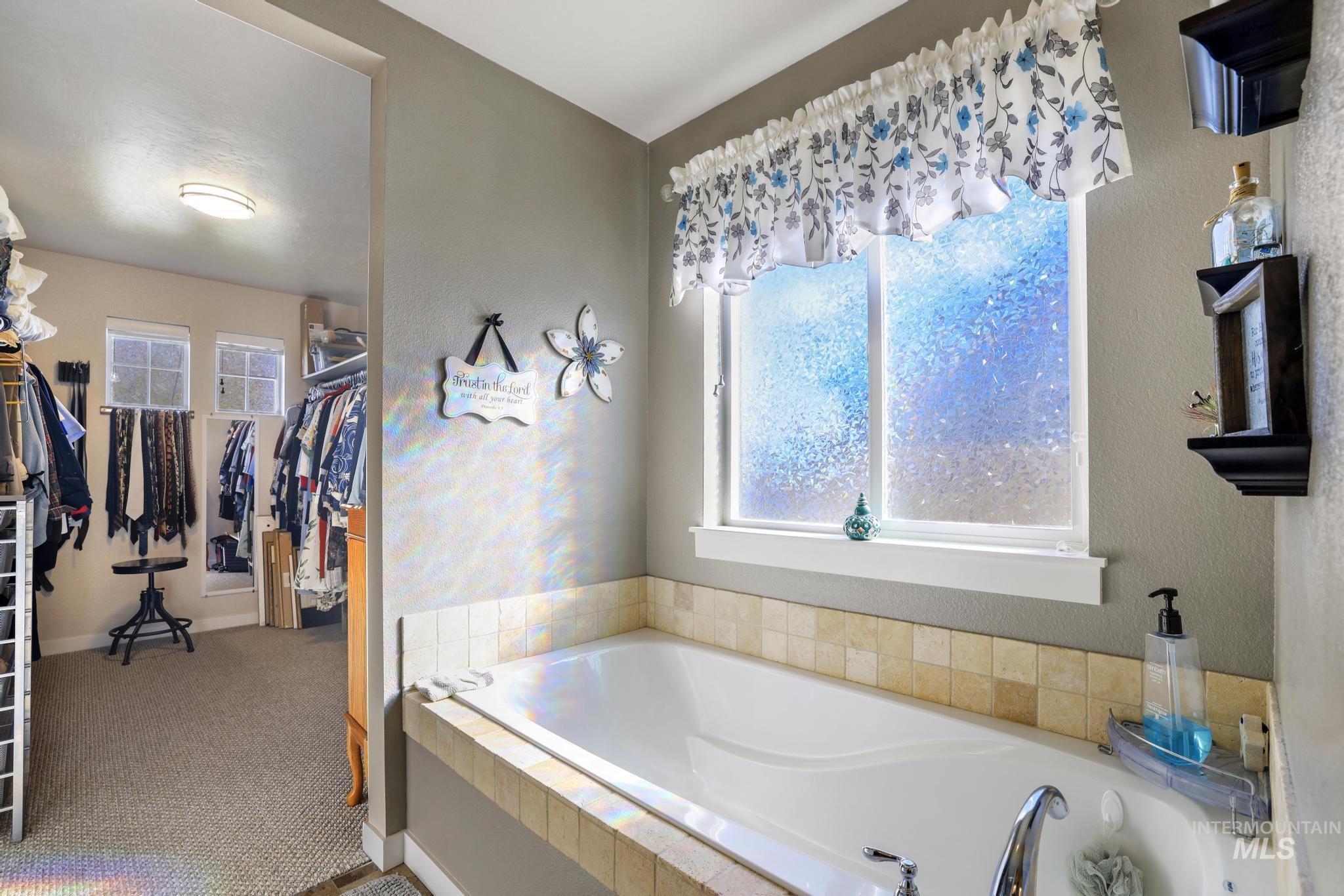 1999 Moose St., Twin Falls, Idaho 83301, 4 Bedrooms, 2 Bathrooms, Residential For Sale, Price $580,000, 98966359