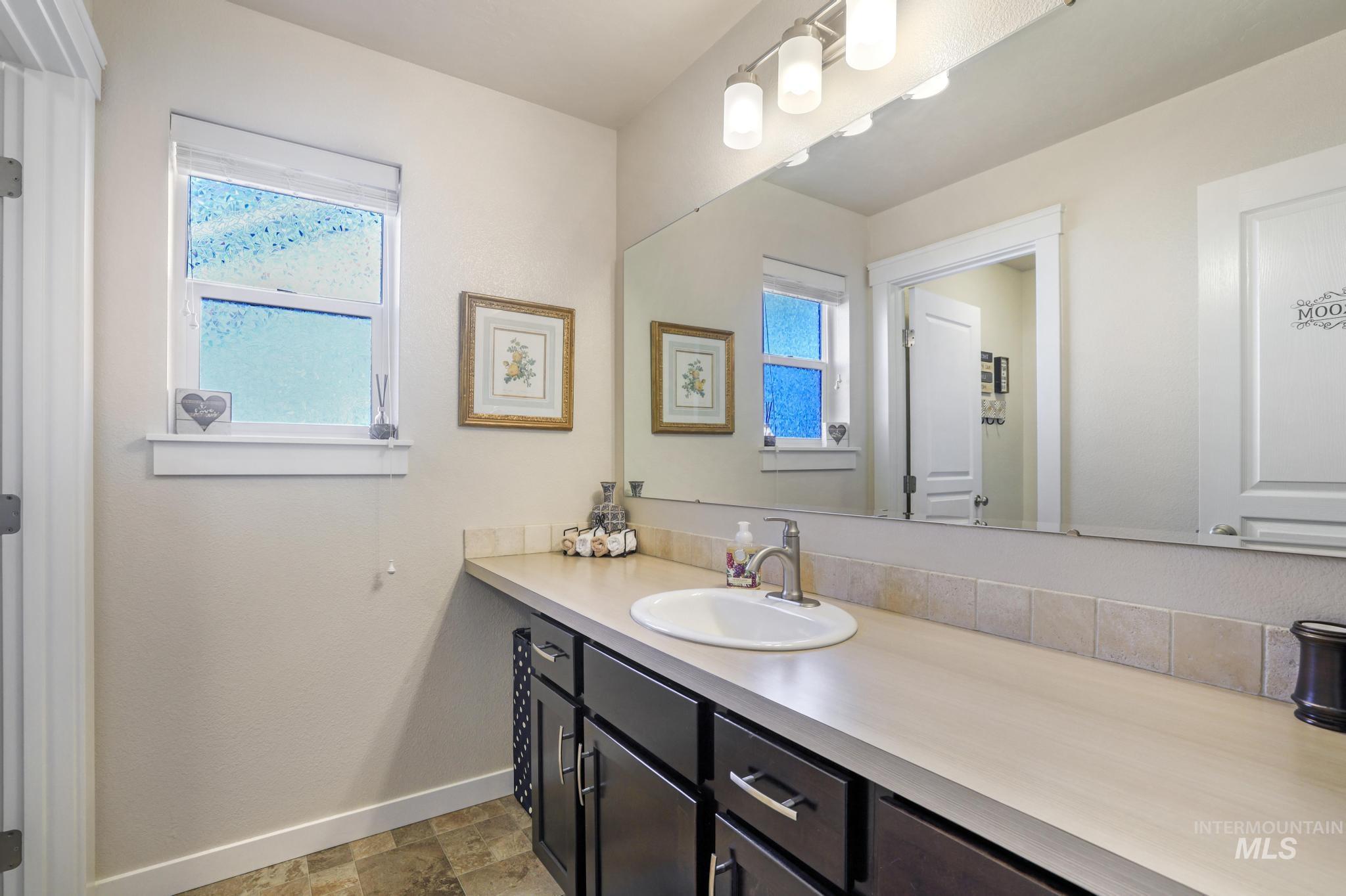 1999 Moose St., Twin Falls, Idaho 83301, 4 Bedrooms, 2 Bathrooms, Residential For Sale, Price $580,000, 98966359