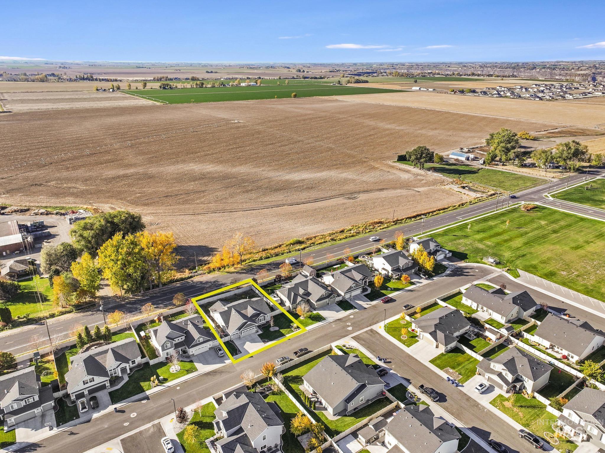 1999 Moose St., Twin Falls, Idaho 83301, 4 Bedrooms, 2 Bathrooms, Residential For Sale, Price $580,000, 98966359