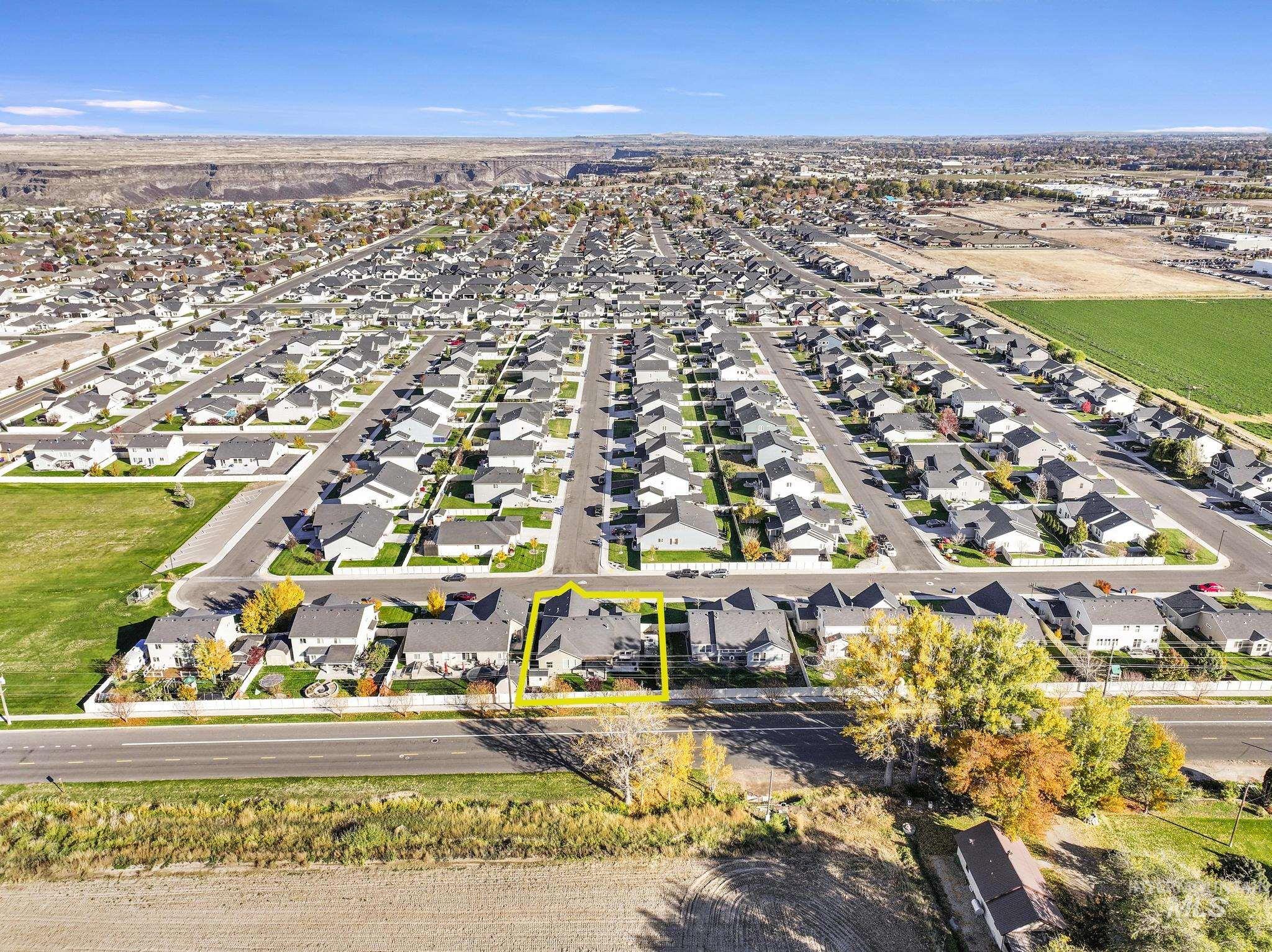 1999 Moose St., Twin Falls, Idaho 83301, 4 Bedrooms, 2 Bathrooms, Residential For Sale, Price $580,000, 98966359