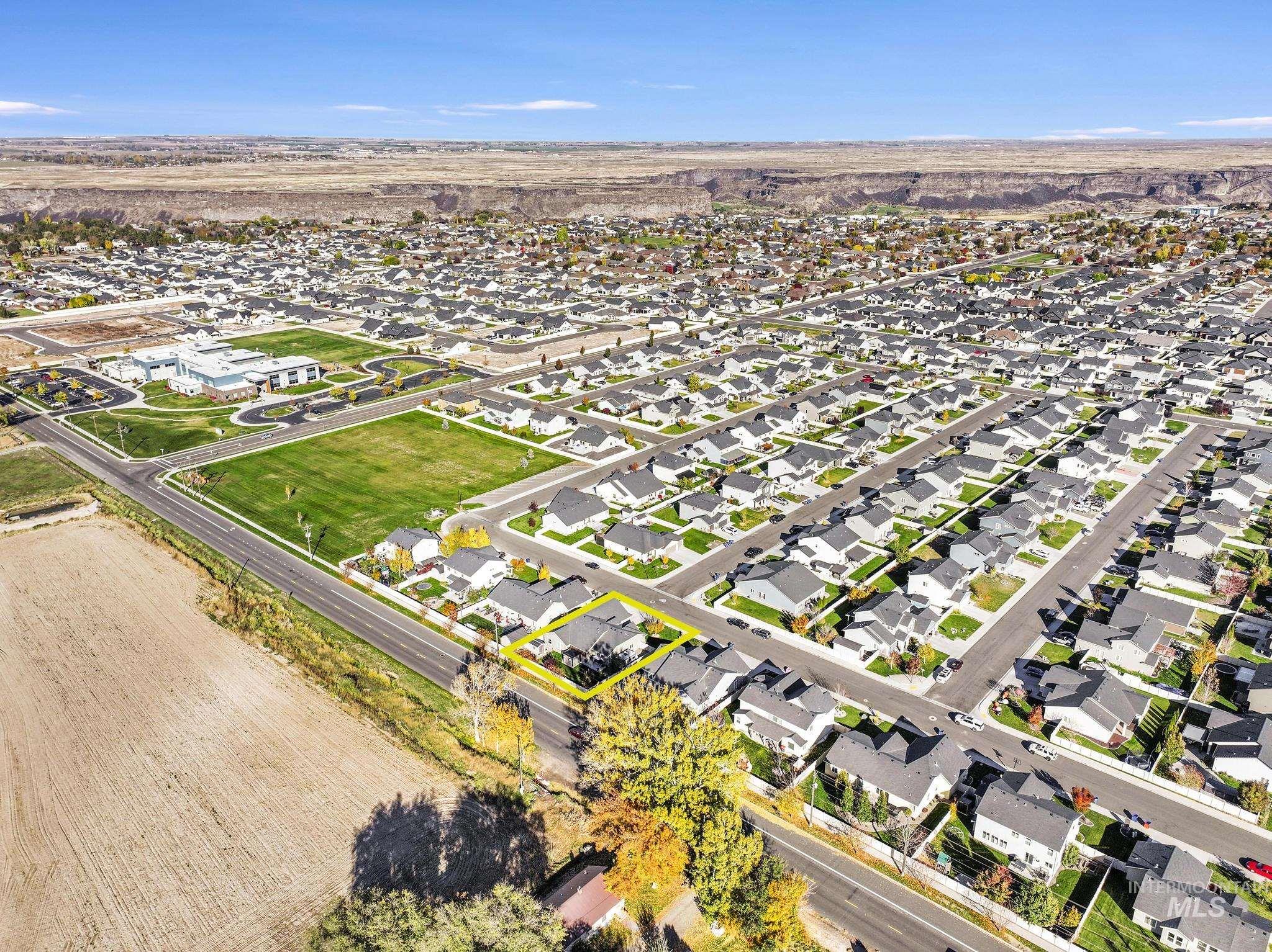 1999 Moose St., Twin Falls, Idaho 83301, 4 Bedrooms, 2 Bathrooms, Residential For Sale, Price $580,000, 98966359