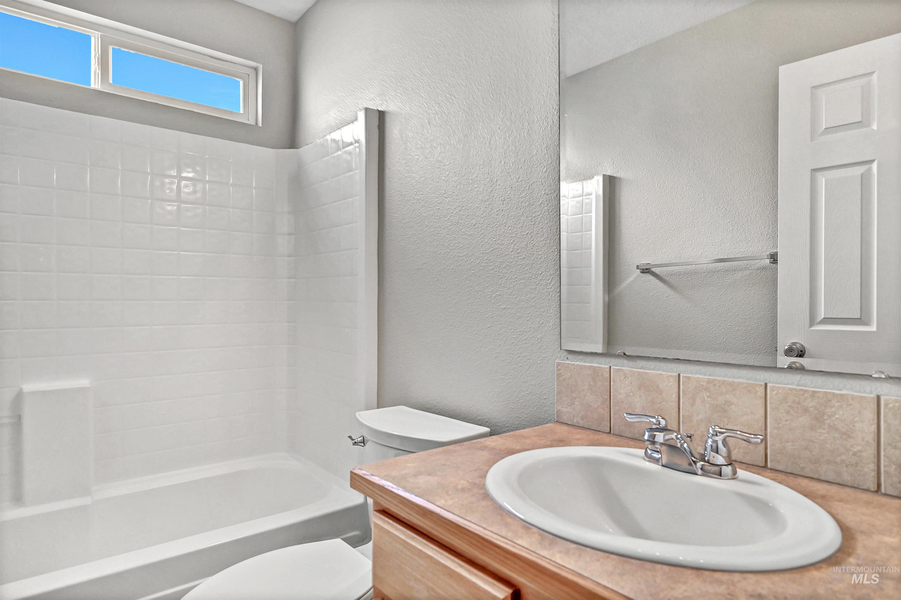 6986 S Dewberry Ave, Boise, Idaho 83709, 3 Bedrooms, 2 Bathrooms, Residential For Sale, Price $382,000, 98966362