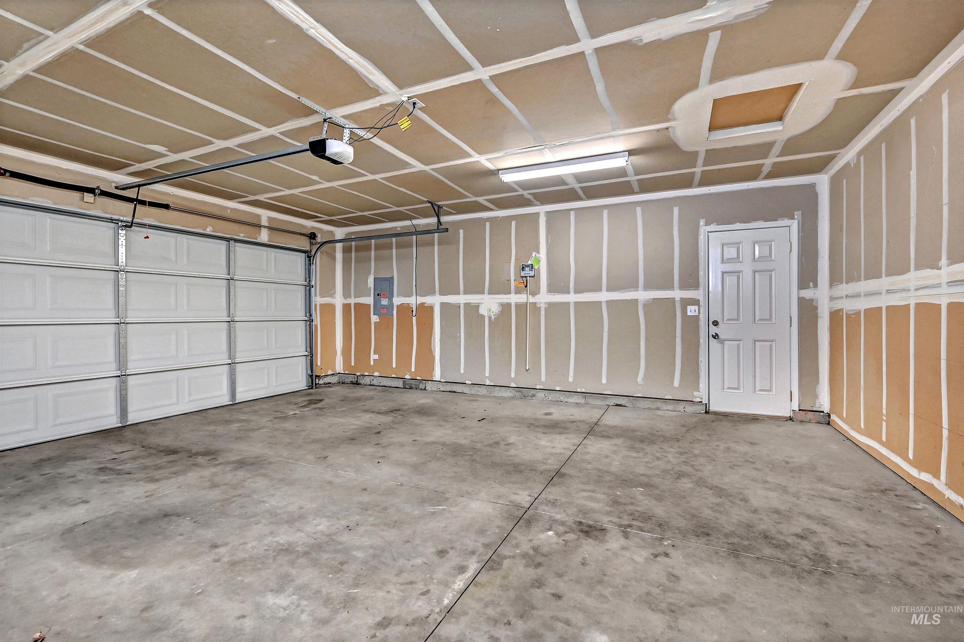 6986 S Dewberry Ave, Boise, Idaho 83709, 3 Bedrooms, 2 Bathrooms, Residential For Sale, Price $382,000, 98966362