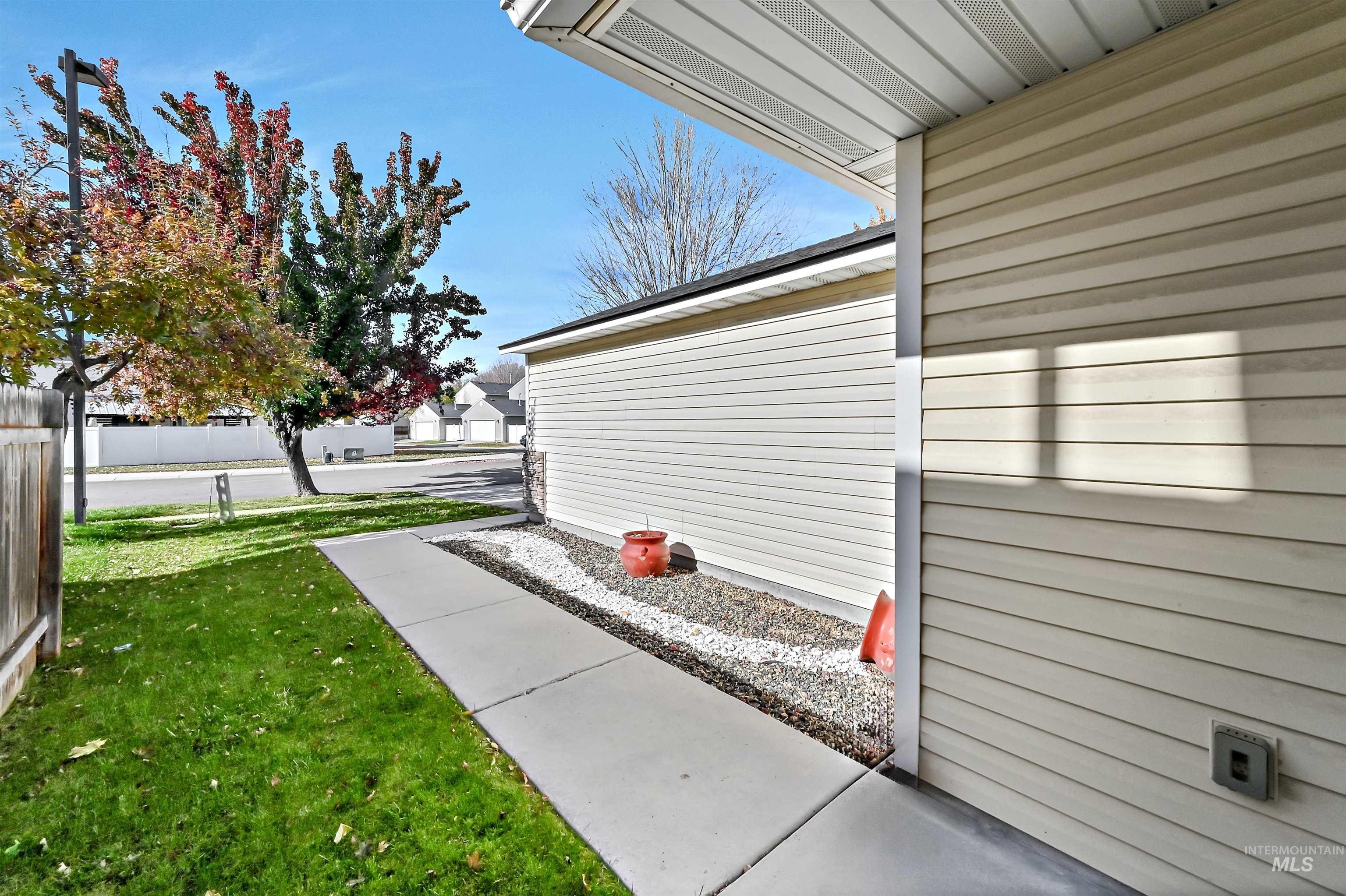 6986 S Dewberry Ave, Boise, Idaho 83709, 3 Bedrooms, 2 Bathrooms, Residential For Sale, Price $382,000, 98966362