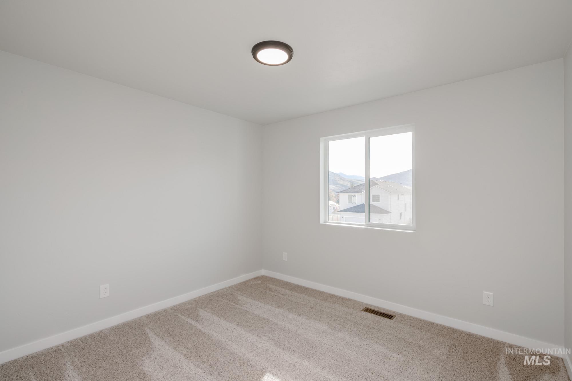 234 Caribou Ct, Horseshoe Bend, Idaho 83629, 3 Bedrooms, 2.5 Bathrooms, Residential For Sale, Price $405,990, 98966365