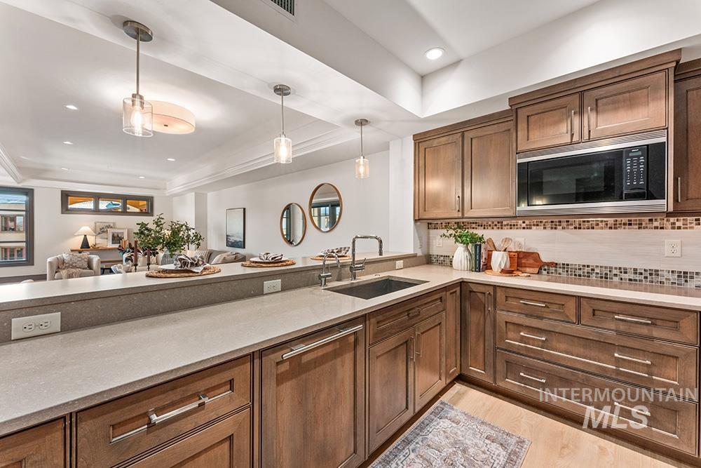 3005 W Crescent Rim Dr, Boise, Idaho 83706, 2 Bedrooms, 2 Bathrooms, Residential For Sale, Price $685,000, 98966367