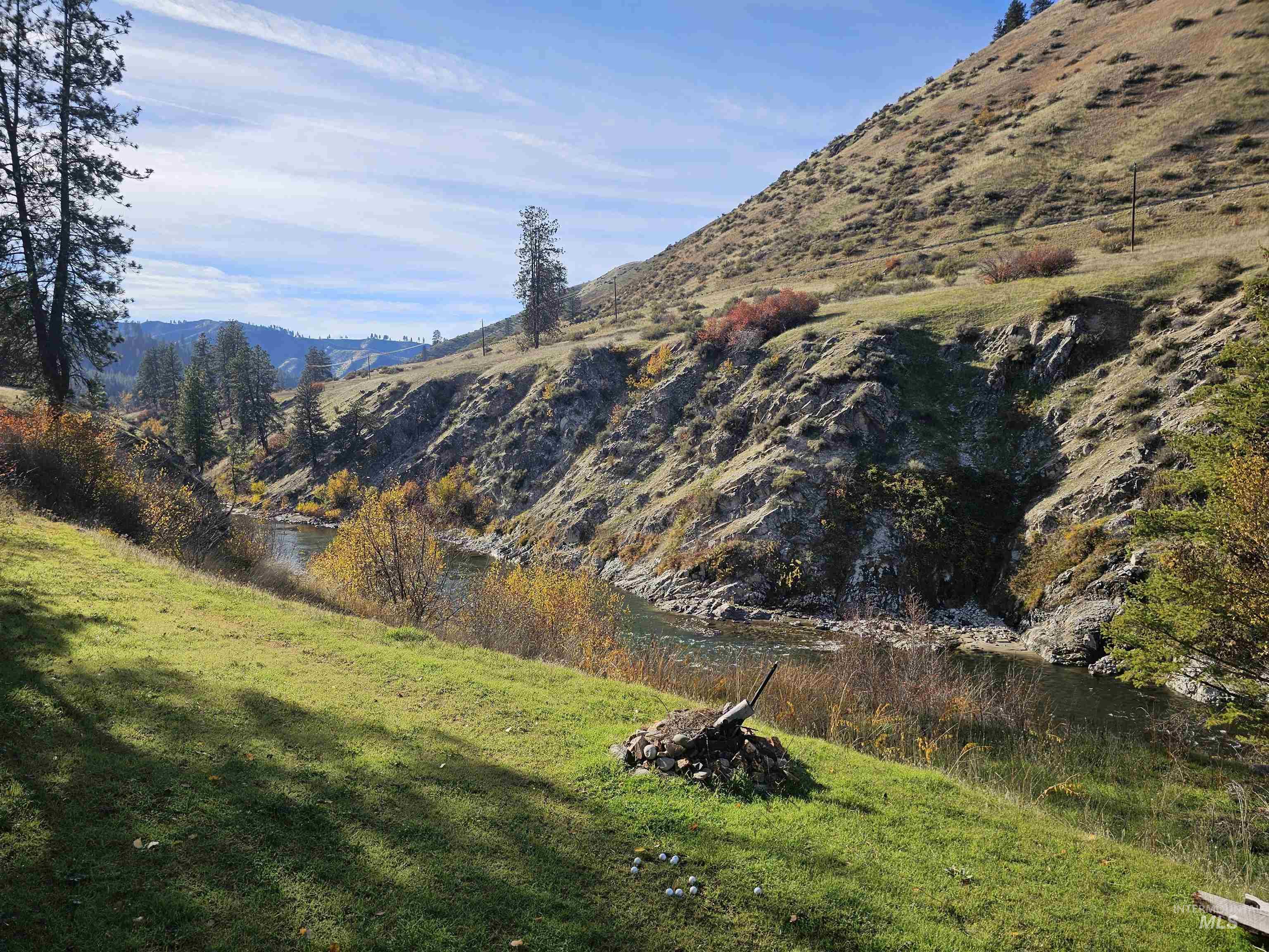 20 Riverview Drive, Garden Valley, Idaho 83622, 2 Bedrooms, 1 Bathroom, Residential For Sale, Price $399,000, 98966373