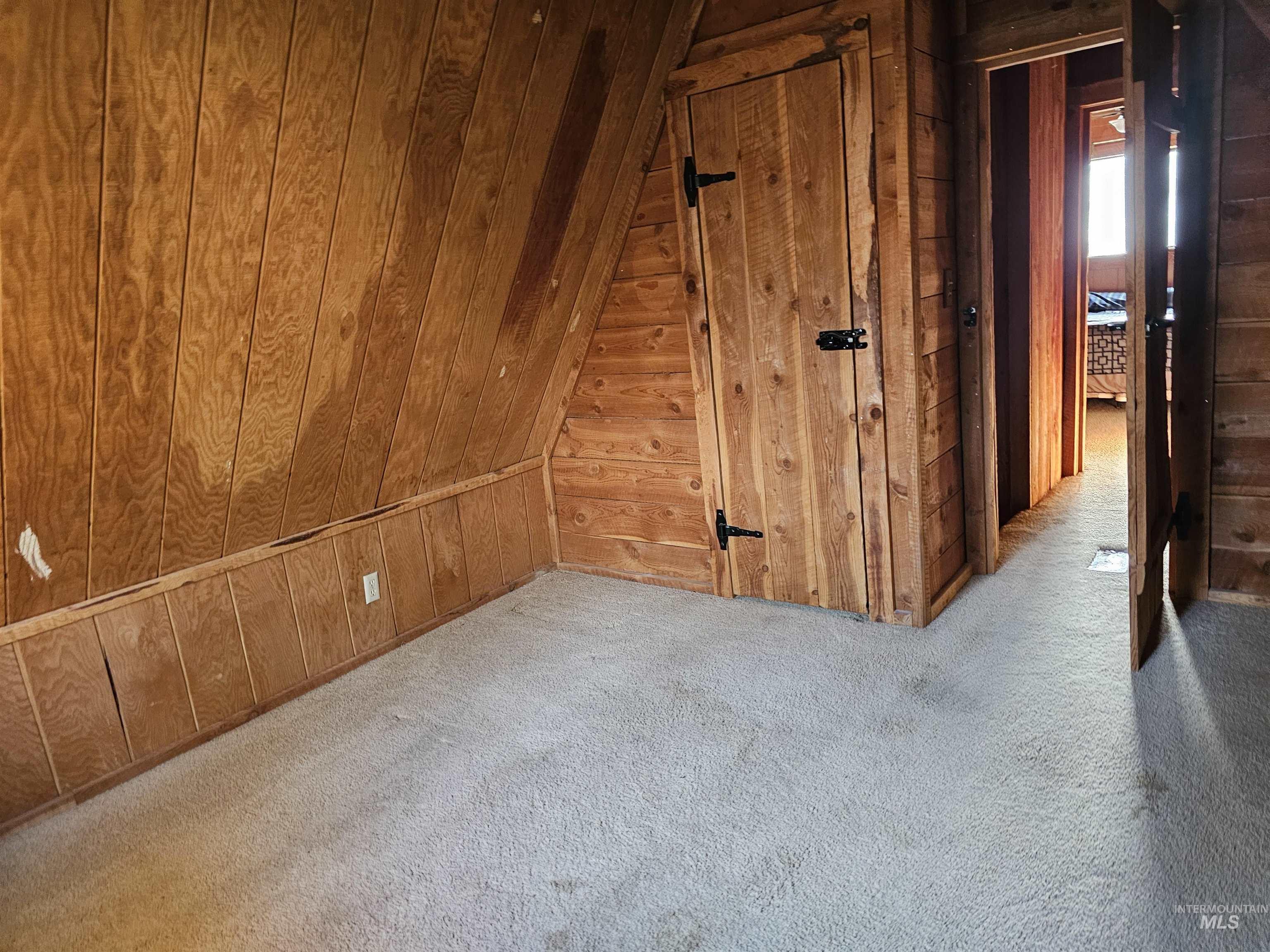 20 Riverview Drive, Garden Valley, Idaho 83622, 2 Bedrooms, 1 Bathroom, Residential For Sale, Price $399,000, 98966373