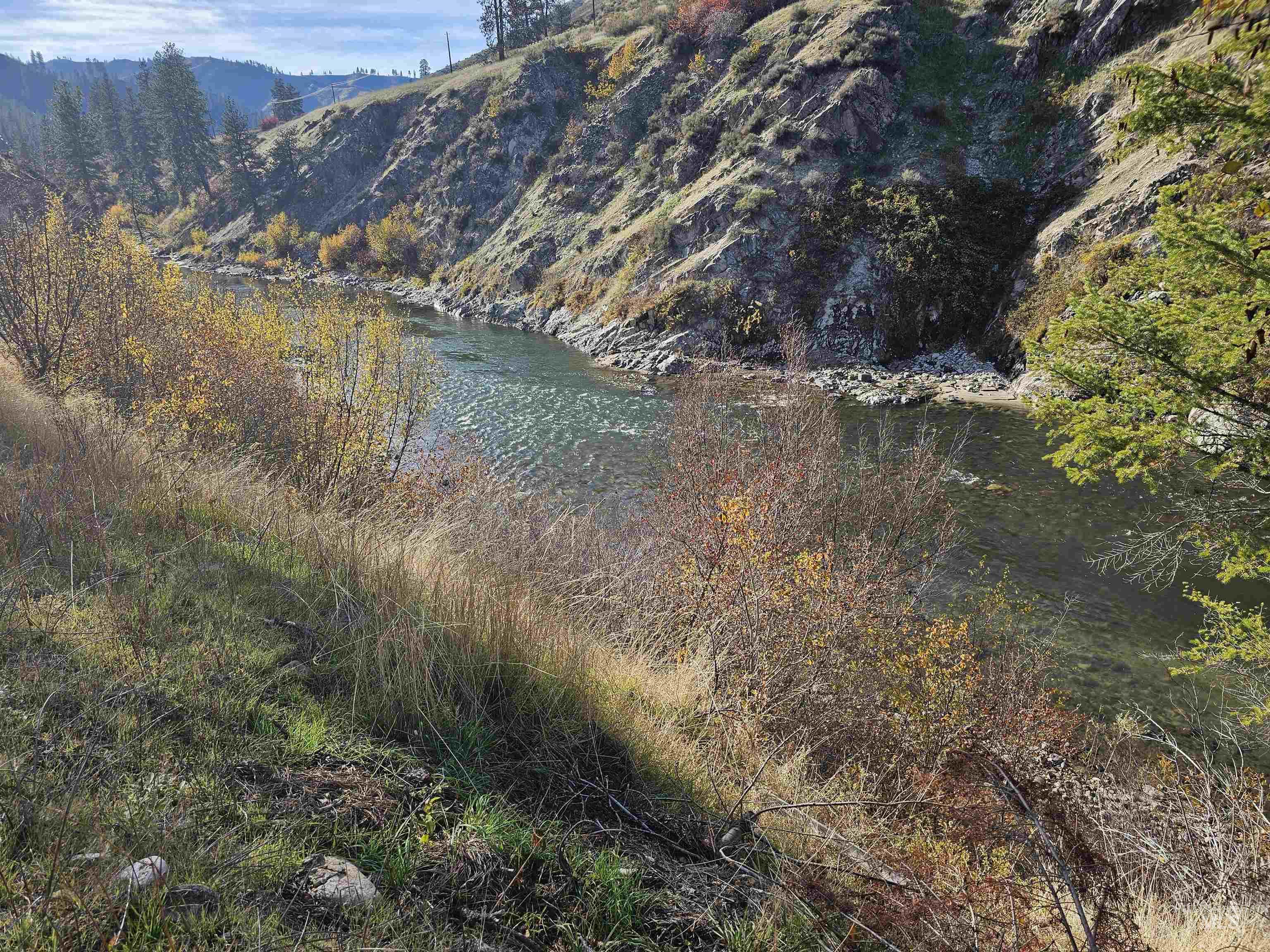 20 Riverview Drive, Garden Valley, Idaho 83622, 2 Bedrooms, 1 Bathroom, Residential For Sale, Price $399,000, 98966373