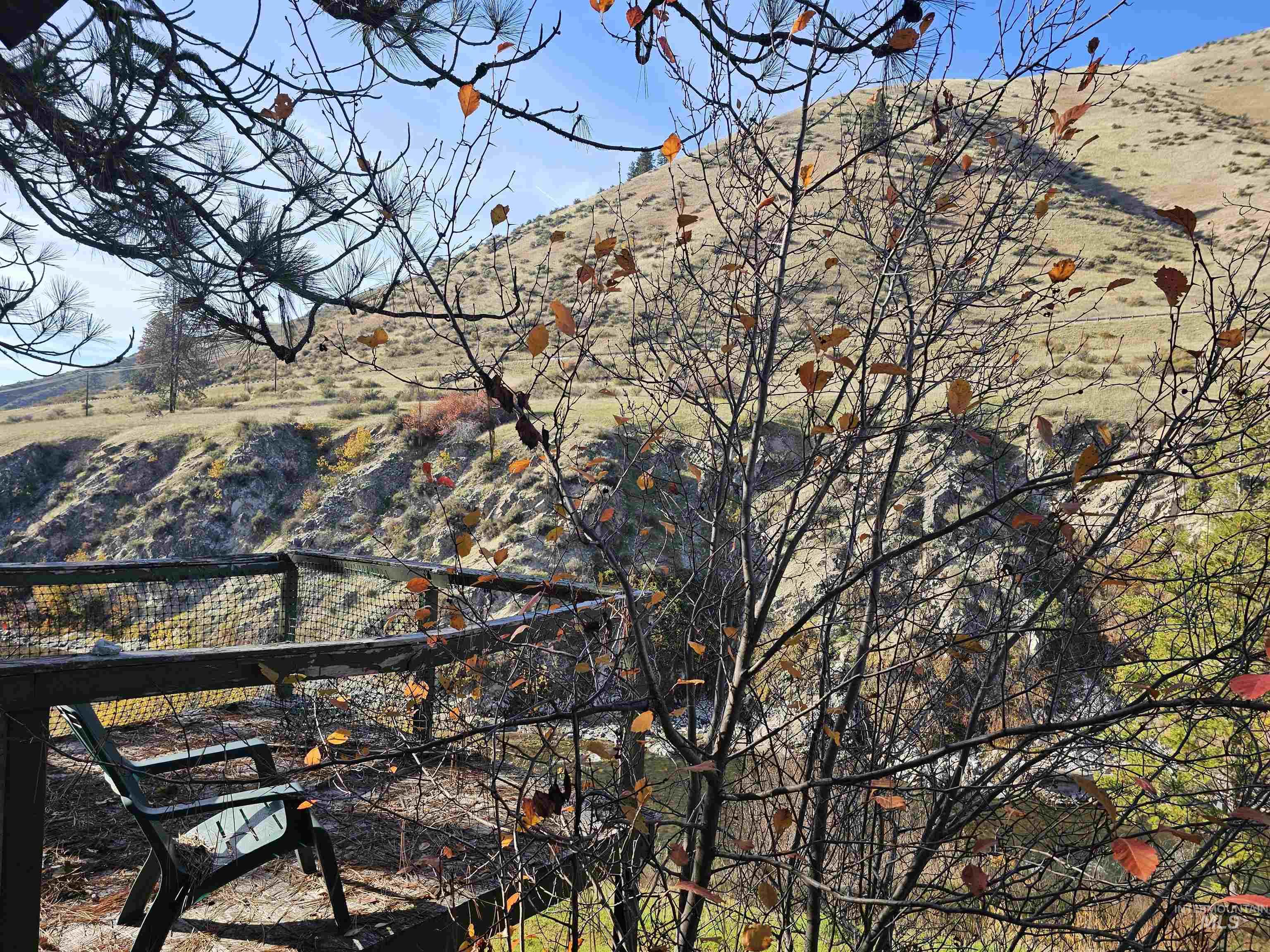 20 Riverview Drive, Garden Valley, Idaho 83622, 2 Bedrooms, 1 Bathroom, Residential For Sale, Price $399,000, 98966373