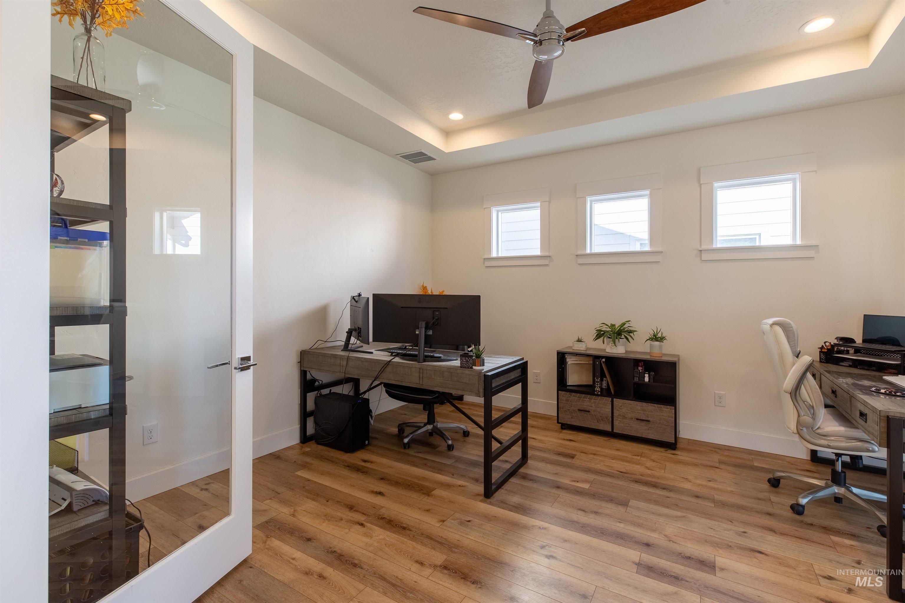 5826 S Cubola Way, Meridian, Idaho 83642, 3 Bedrooms, 2.5 Bathrooms, Residential For Sale, Price $799,900, 98966375