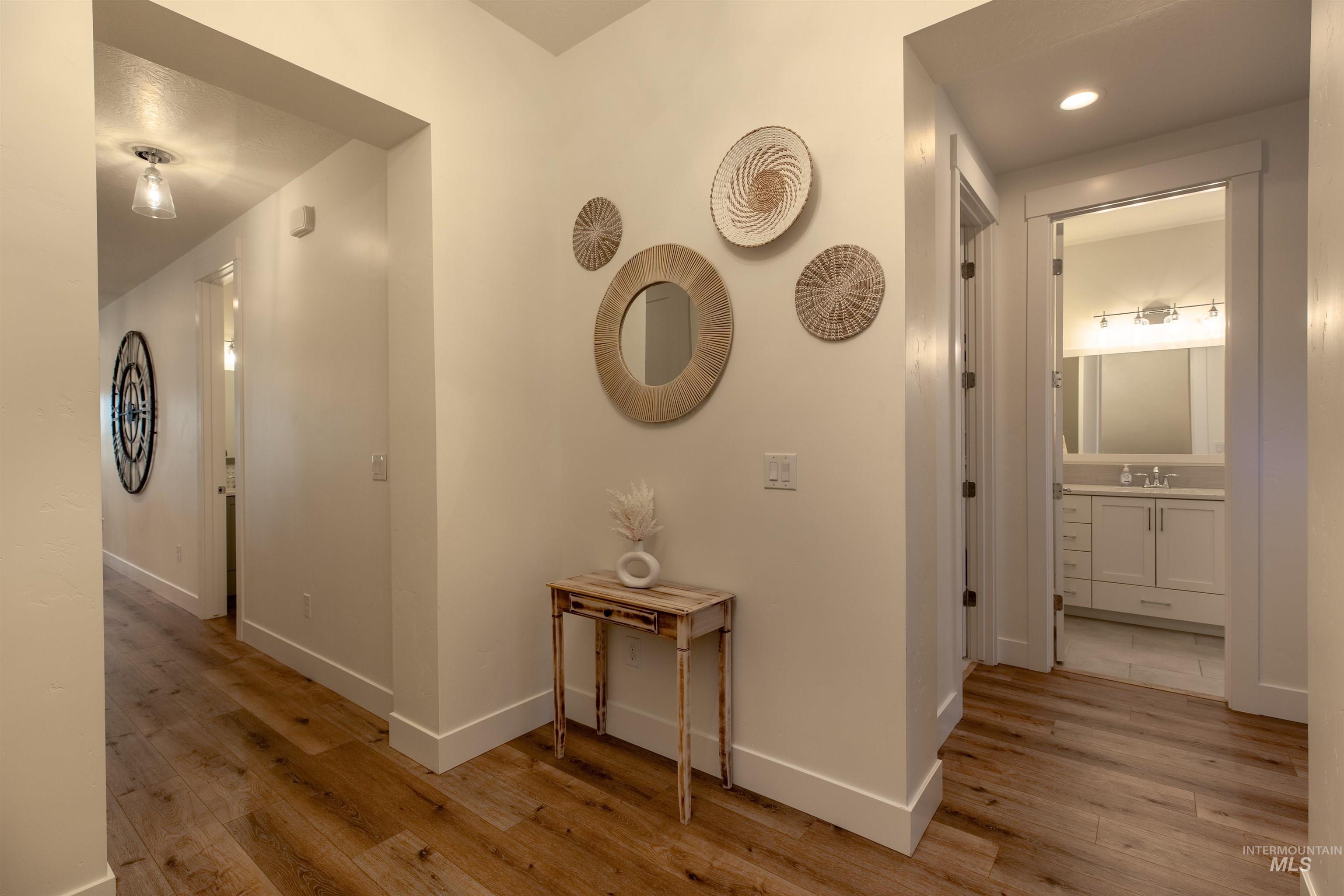 5826 S Cubola Way, Meridian, Idaho 83642, 3 Bedrooms, 2.5 Bathrooms, Residential For Sale, Price $799,900, 98966375