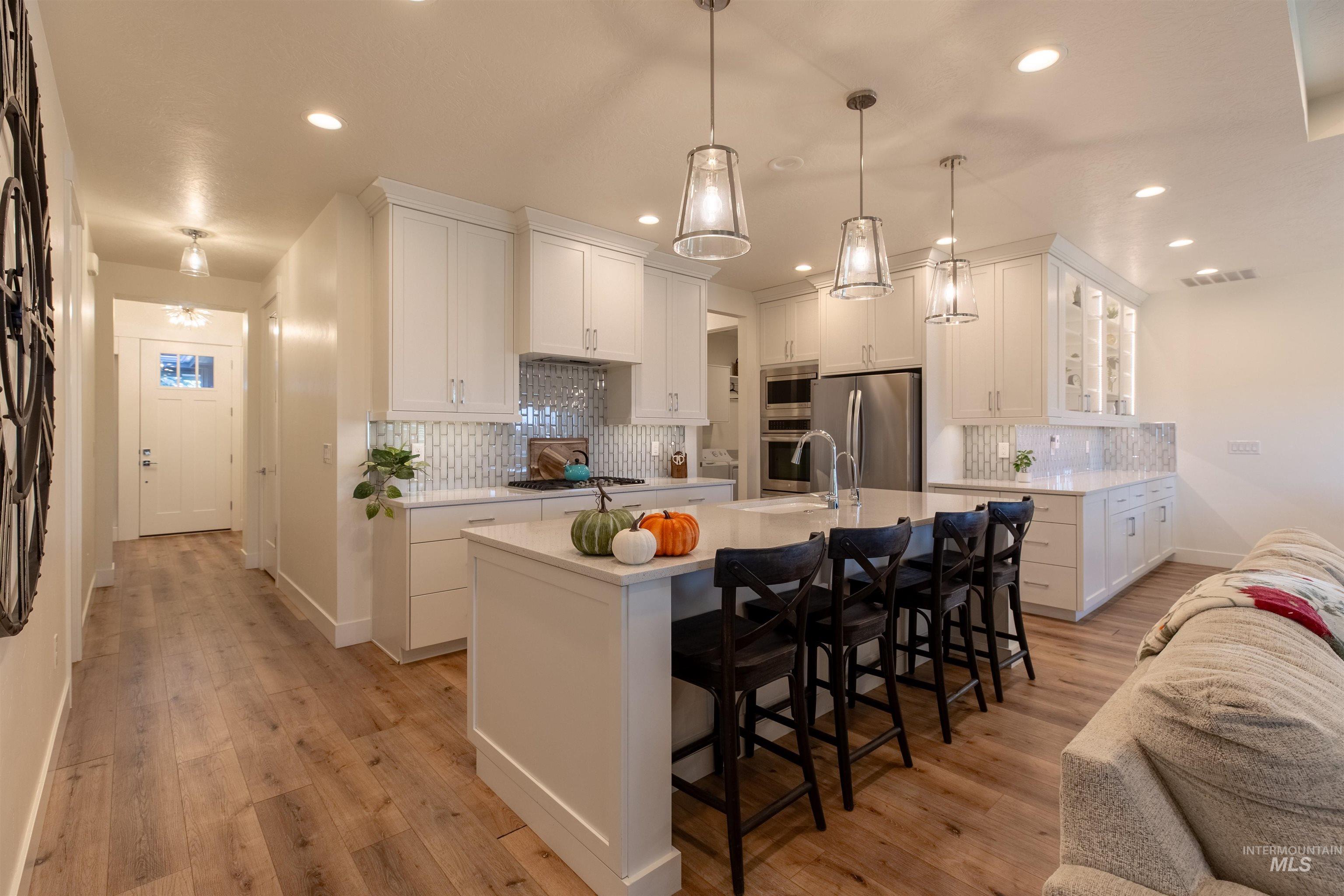 5826 S Cubola Way, Meridian, Idaho 83642, 3 Bedrooms, 2.5 Bathrooms, Residential For Sale, Price $799,900, 98966375