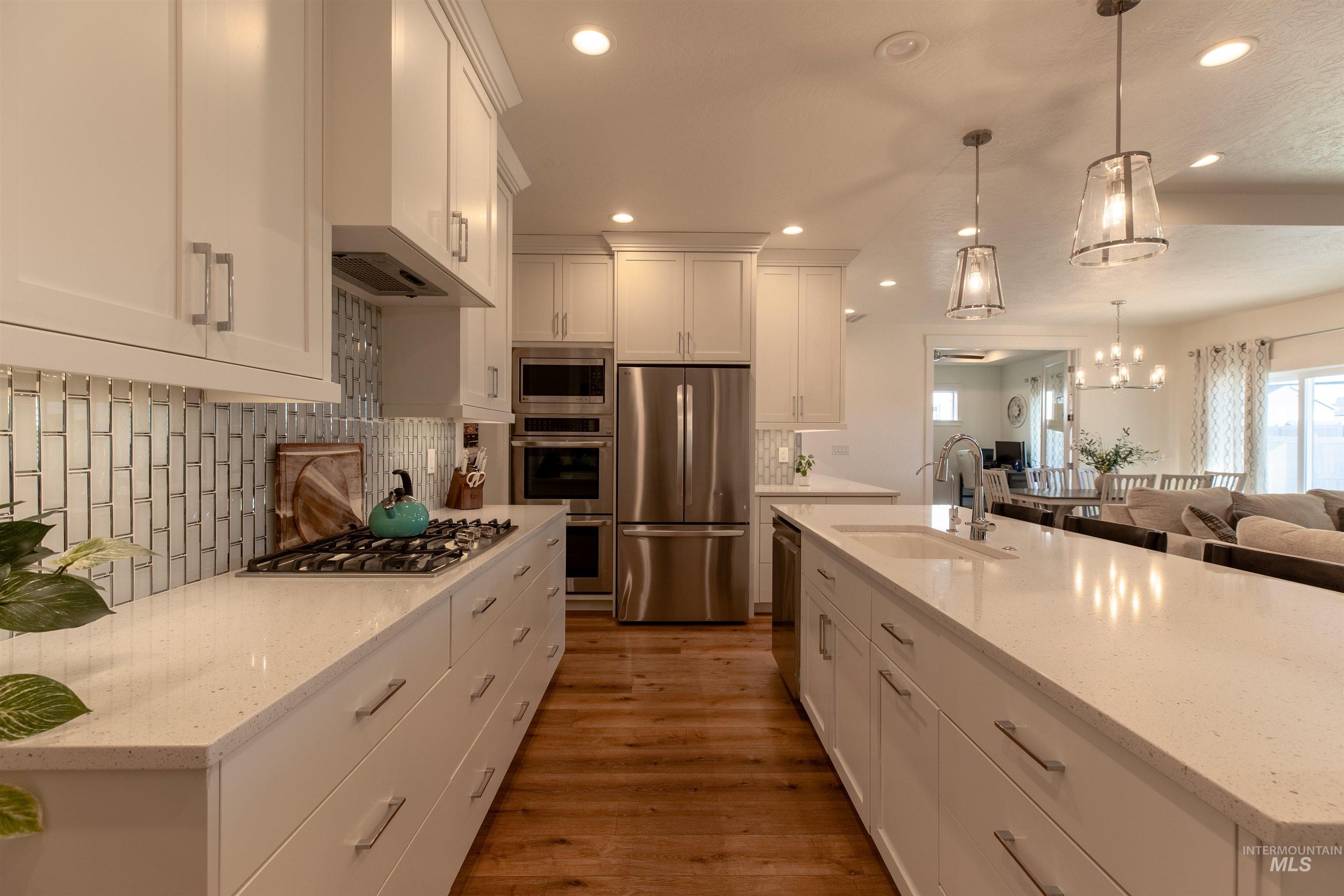 5826 S Cubola Way, Meridian, Idaho 83642, 3 Bedrooms, 2.5 Bathrooms, Residential For Sale, Price $799,900, 98966375